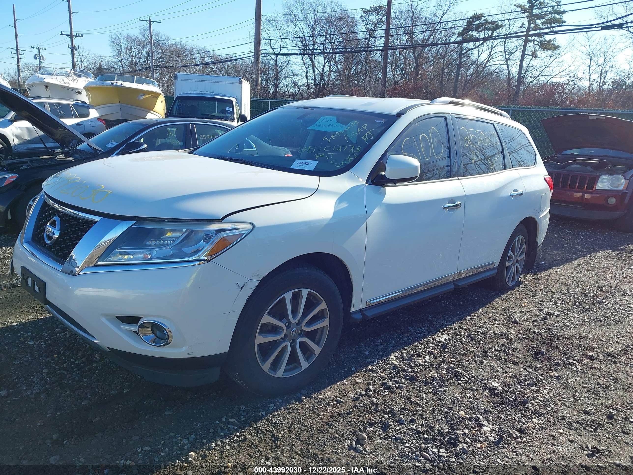 NISSAN PATHFINDER image 2
