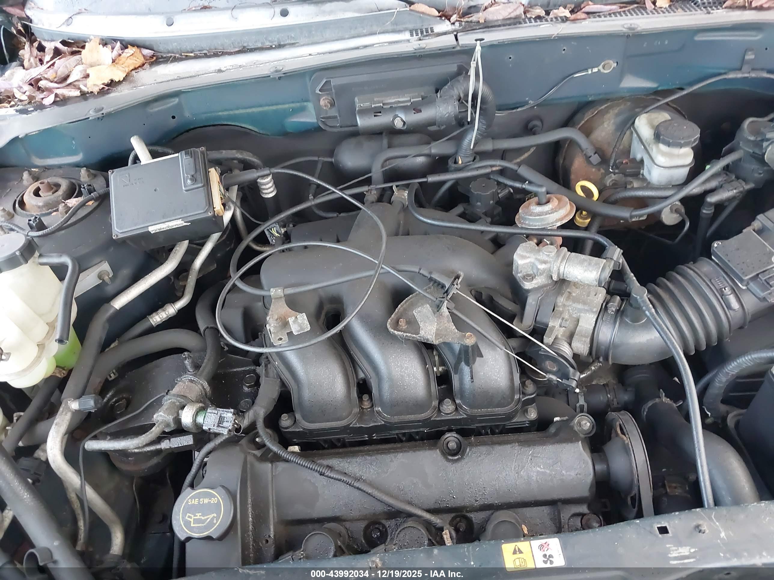 FORD ESCAPE image 10