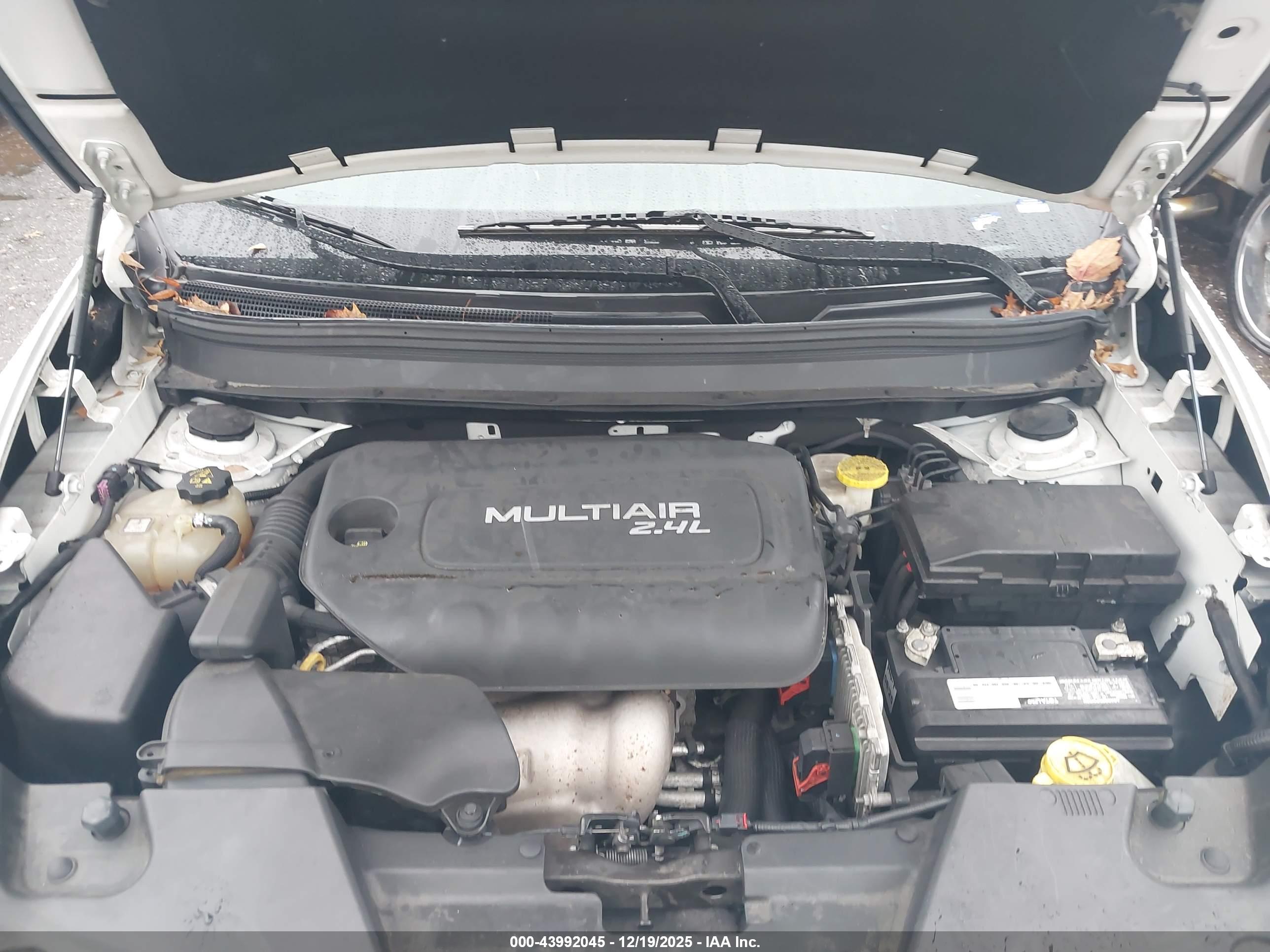 JEEP CHEROKEE image 10