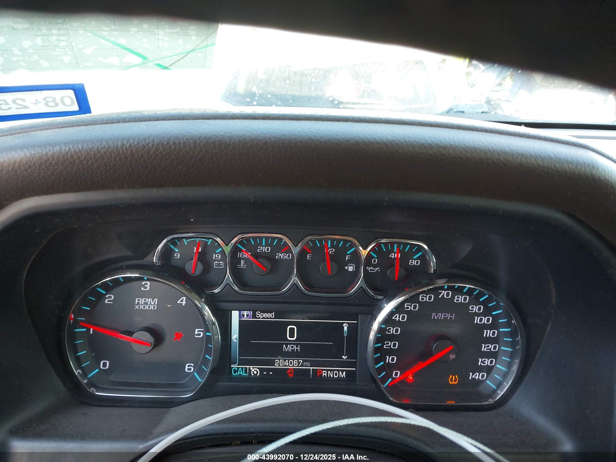CHEVROLET SILVERADO image 7