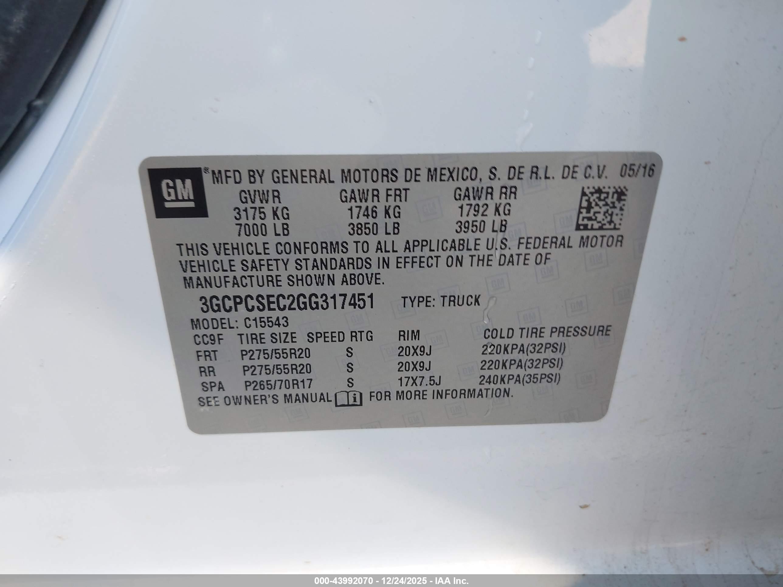 CHEVROLET SILVERADO image 9