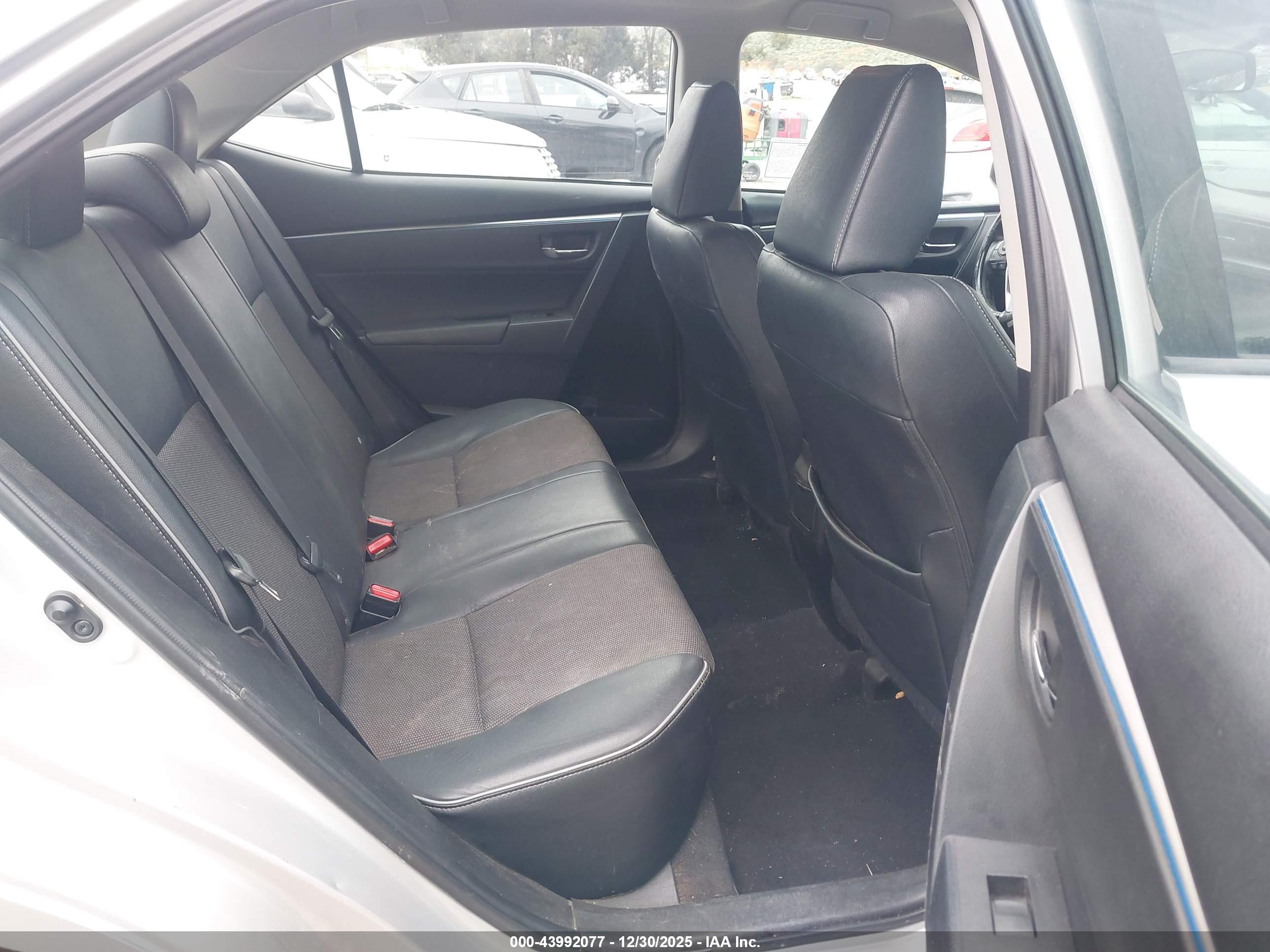 TOYOTA COROLLA image 8