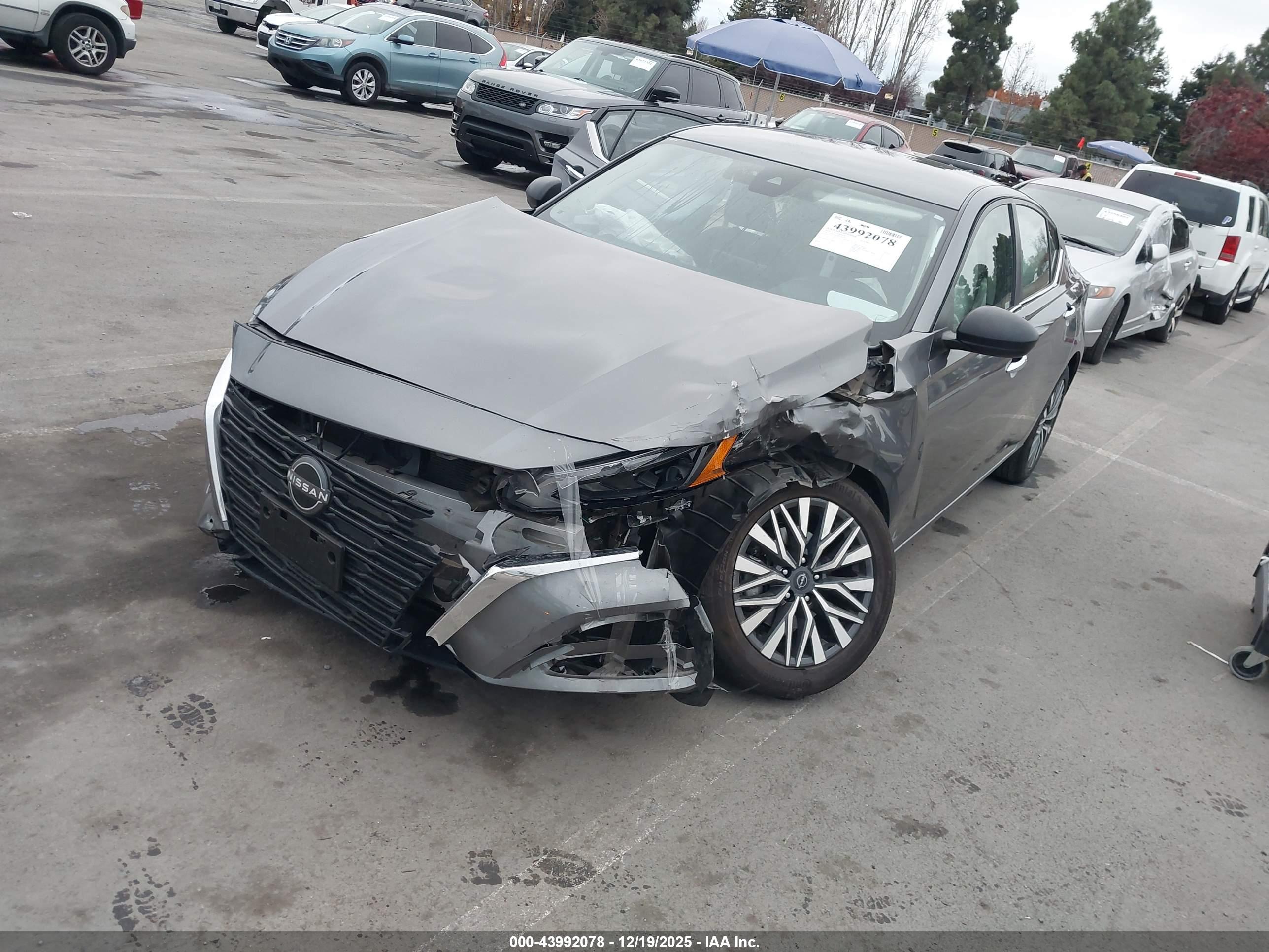 NISSAN ALTIMA image 2
