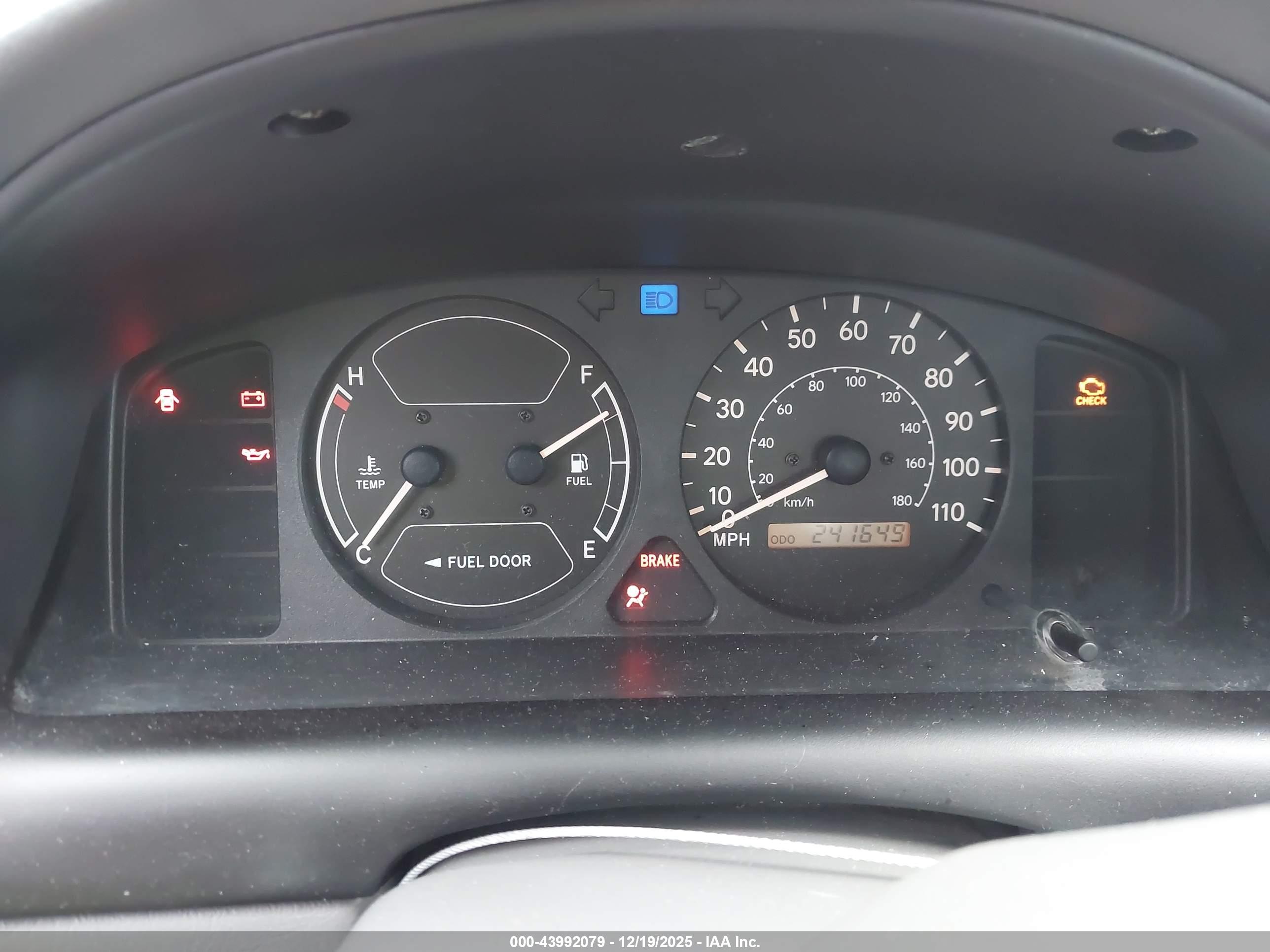 TOYOTA COROLLA image 7