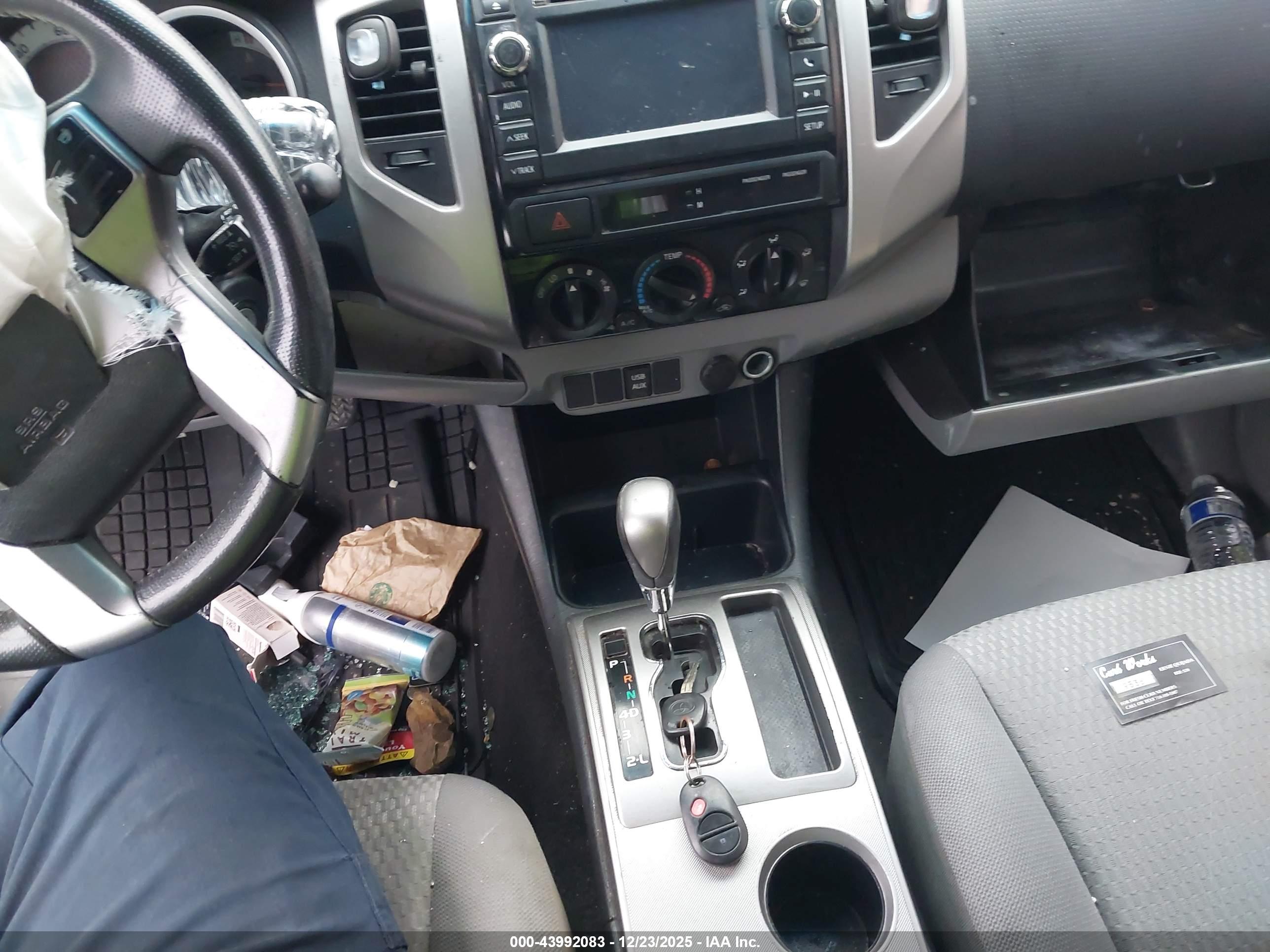 TOYOTA TACOMA image 11