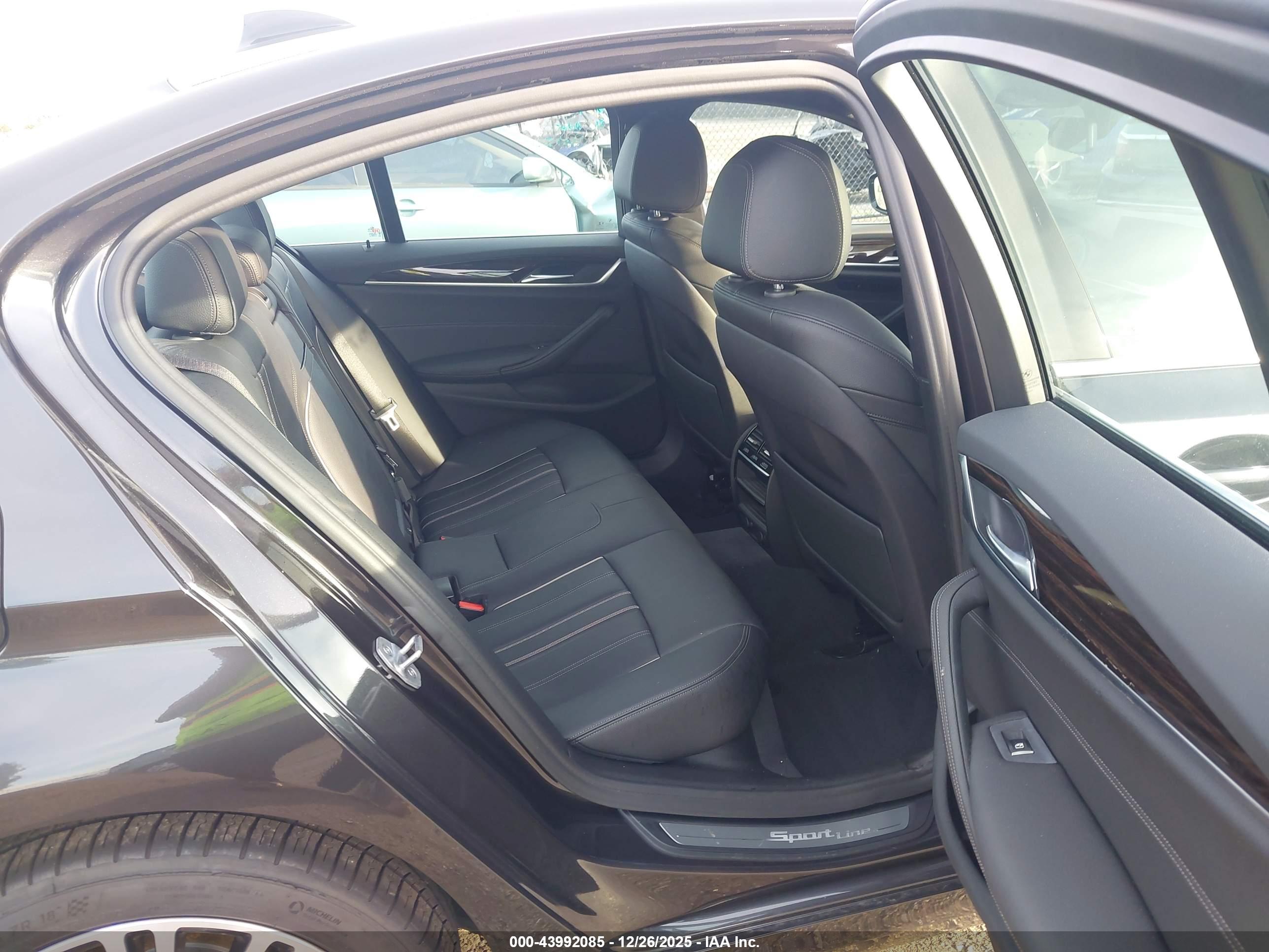 BMW 530I image 8