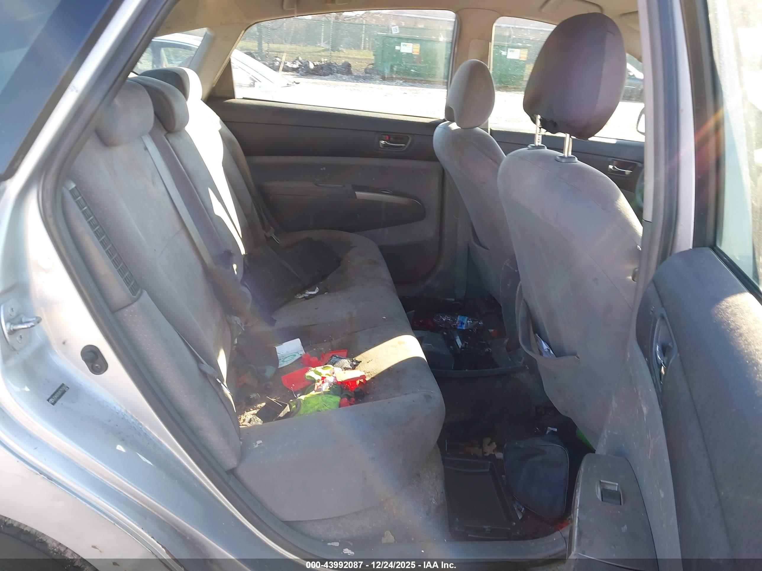 TOYOTA PRIUS image 8