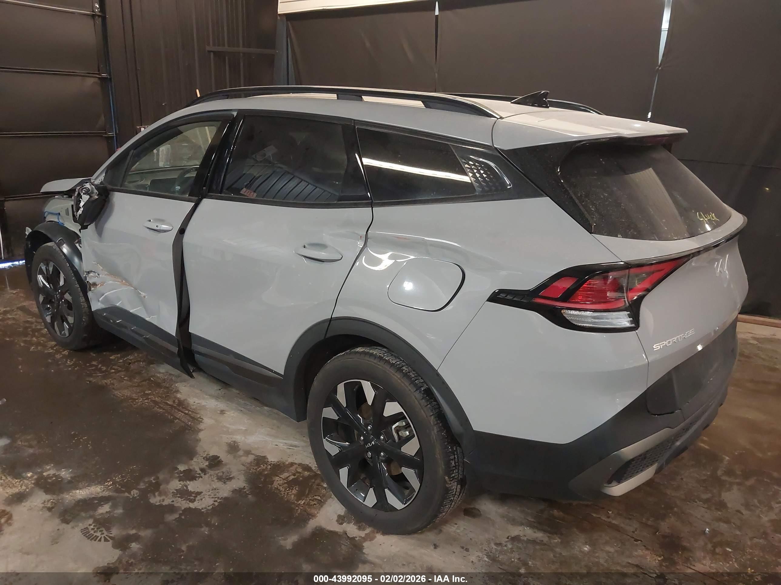 KIA SPORTAGE image 3
