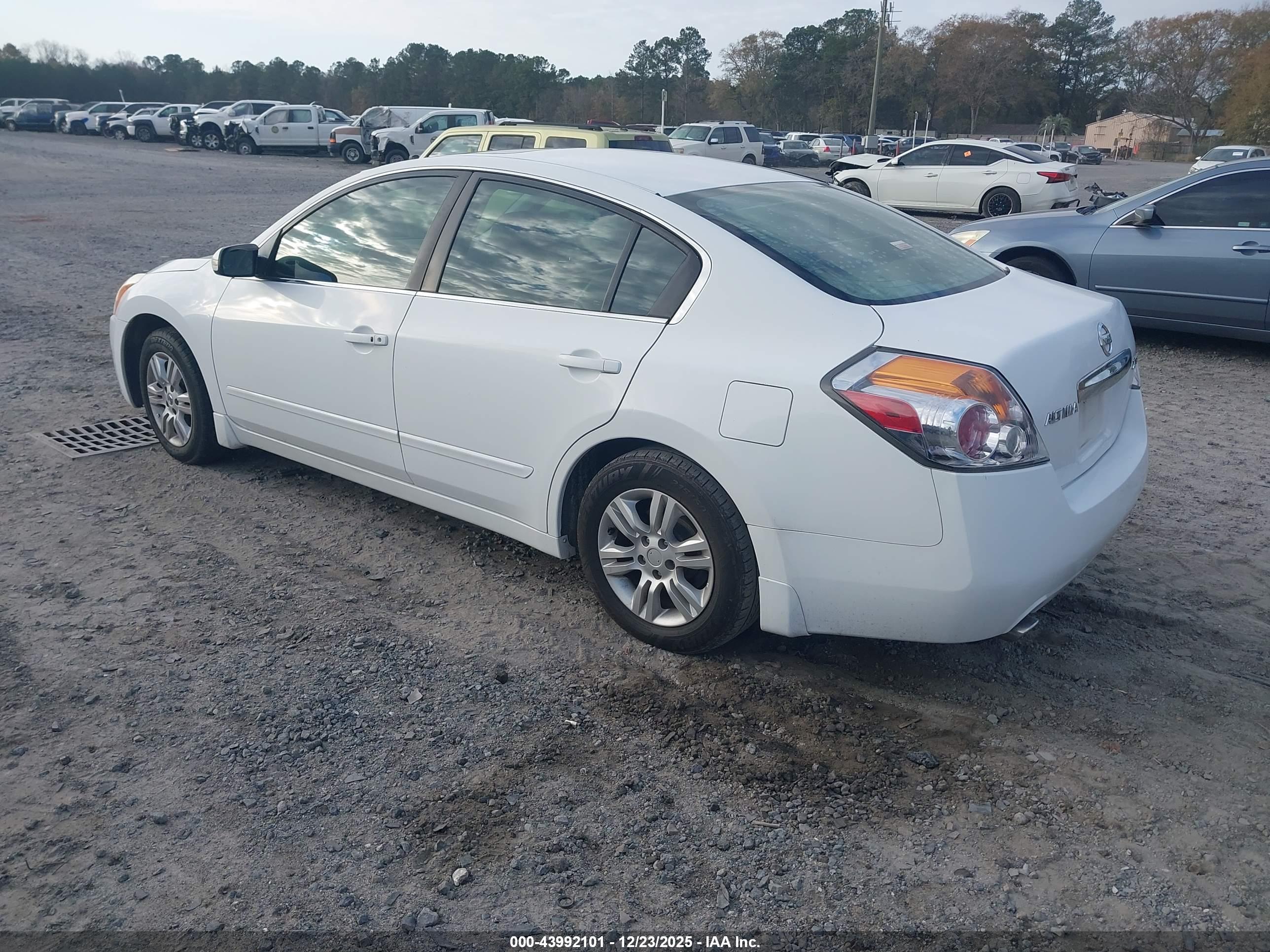 NISSAN ALTIMA image 3