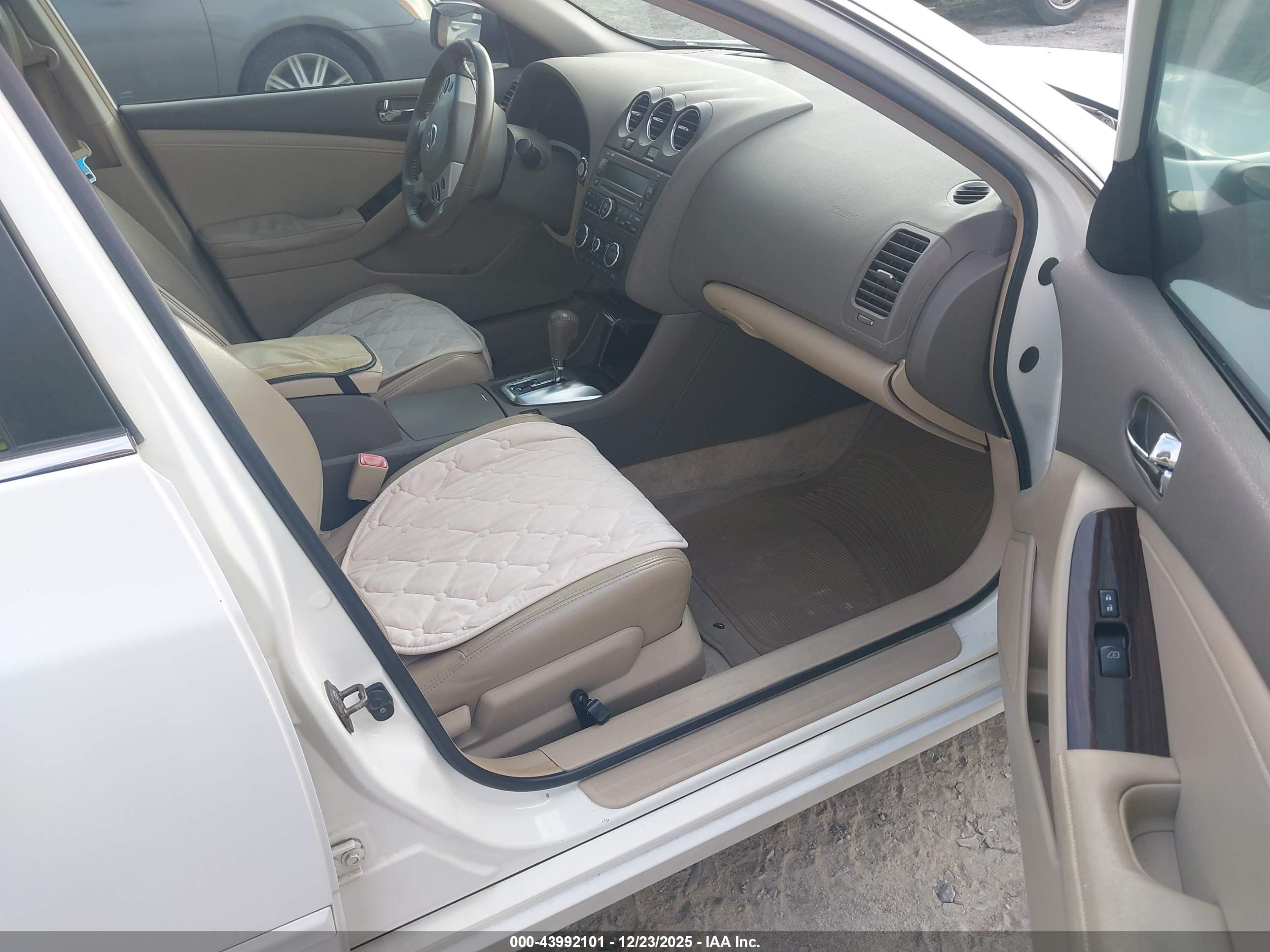 NISSAN ALTIMA image 5