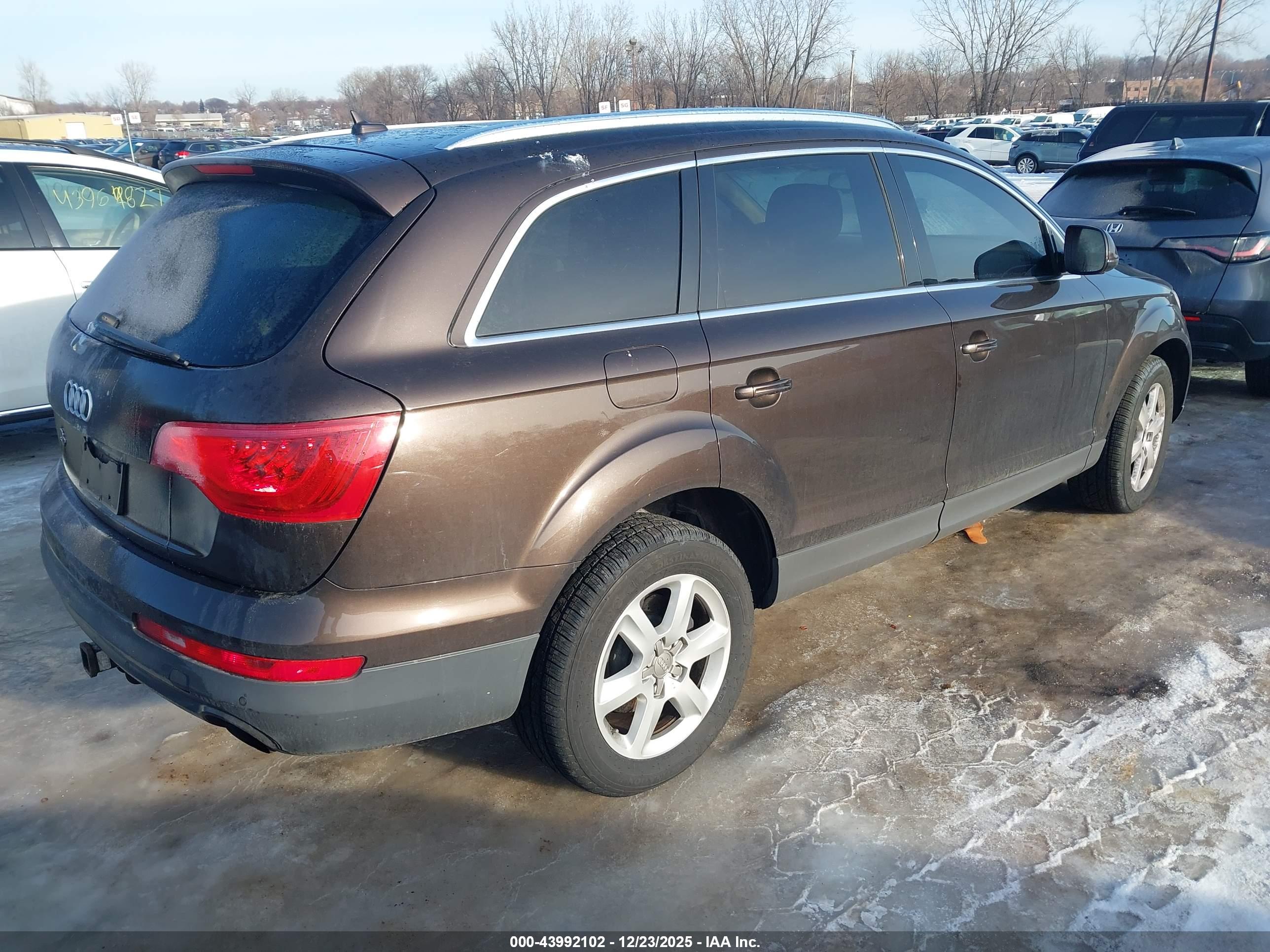 AUDI Q7 image 4
