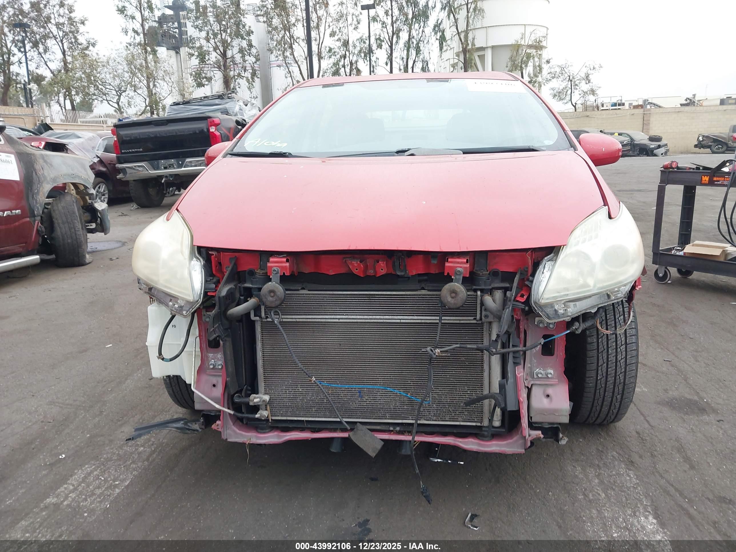 TOYOTA PRIUS image 6