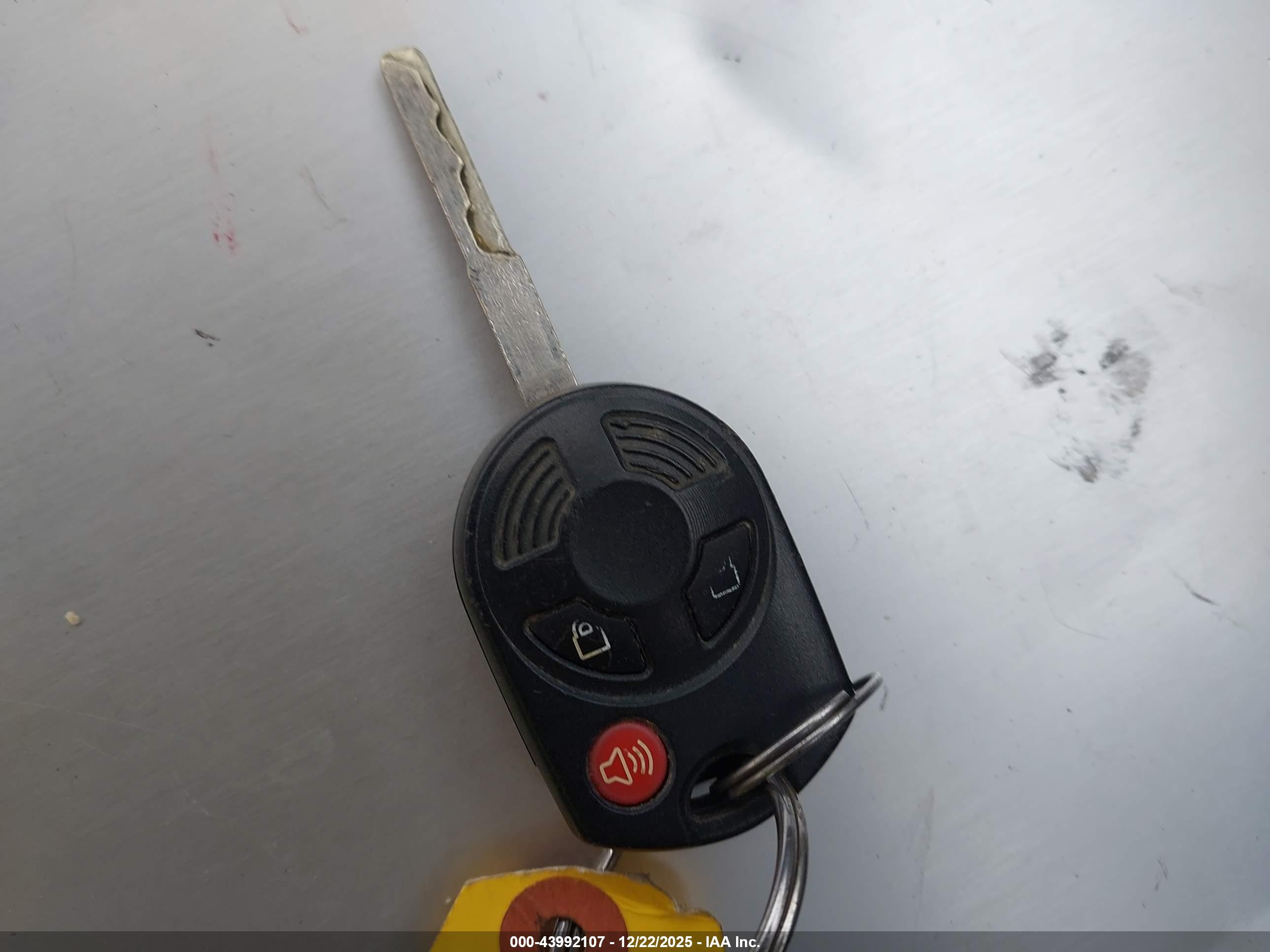 FORD ESCAPE image 11
