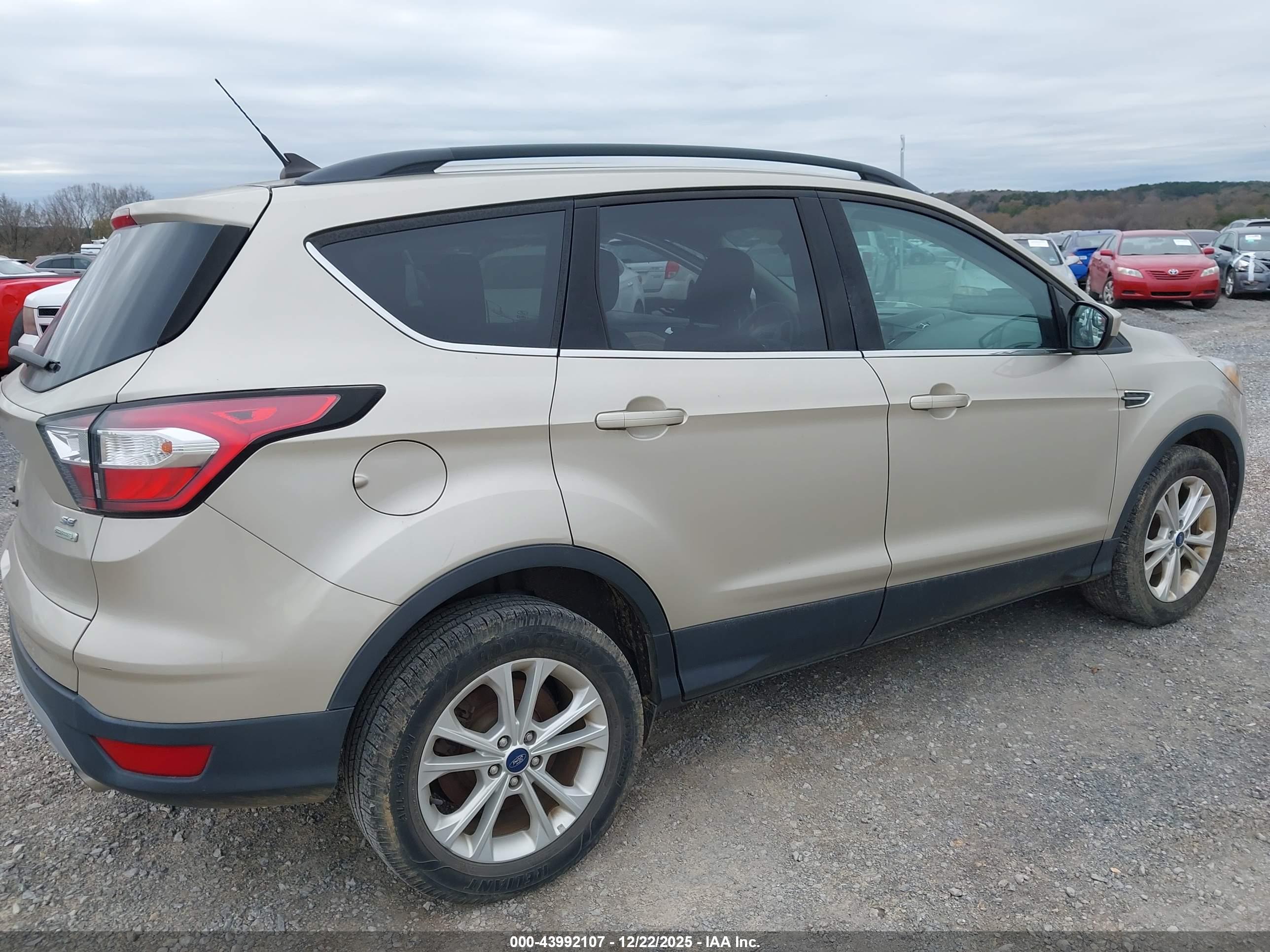 FORD ESCAPE image 6