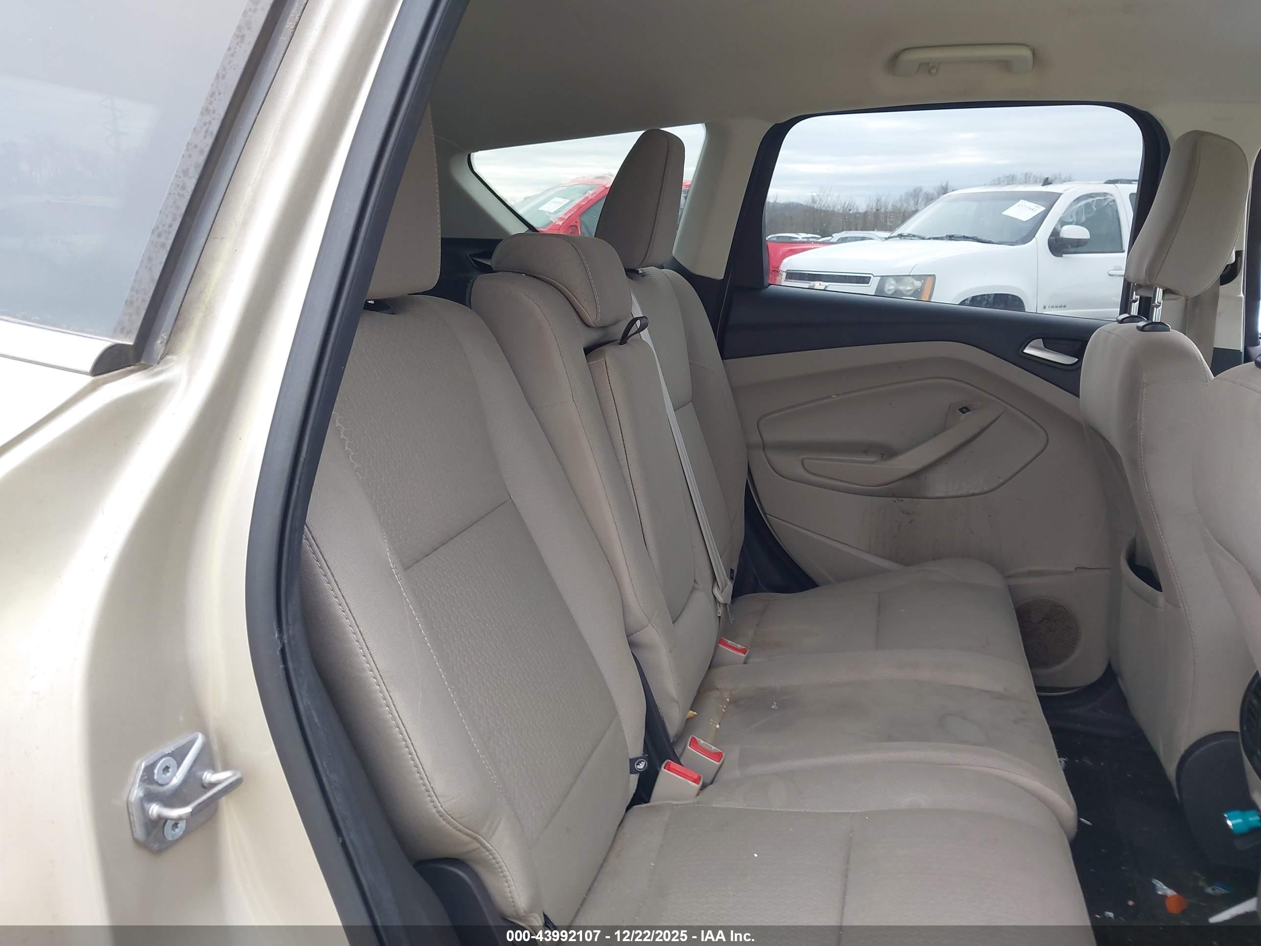 FORD ESCAPE image 8