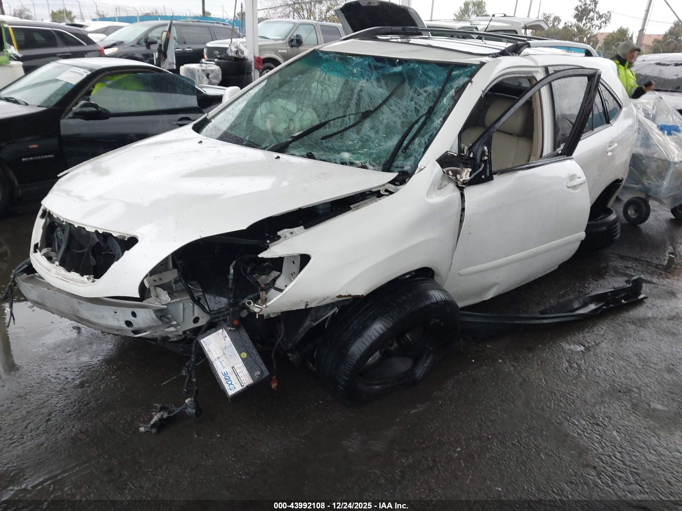 LEXUS RX image 2