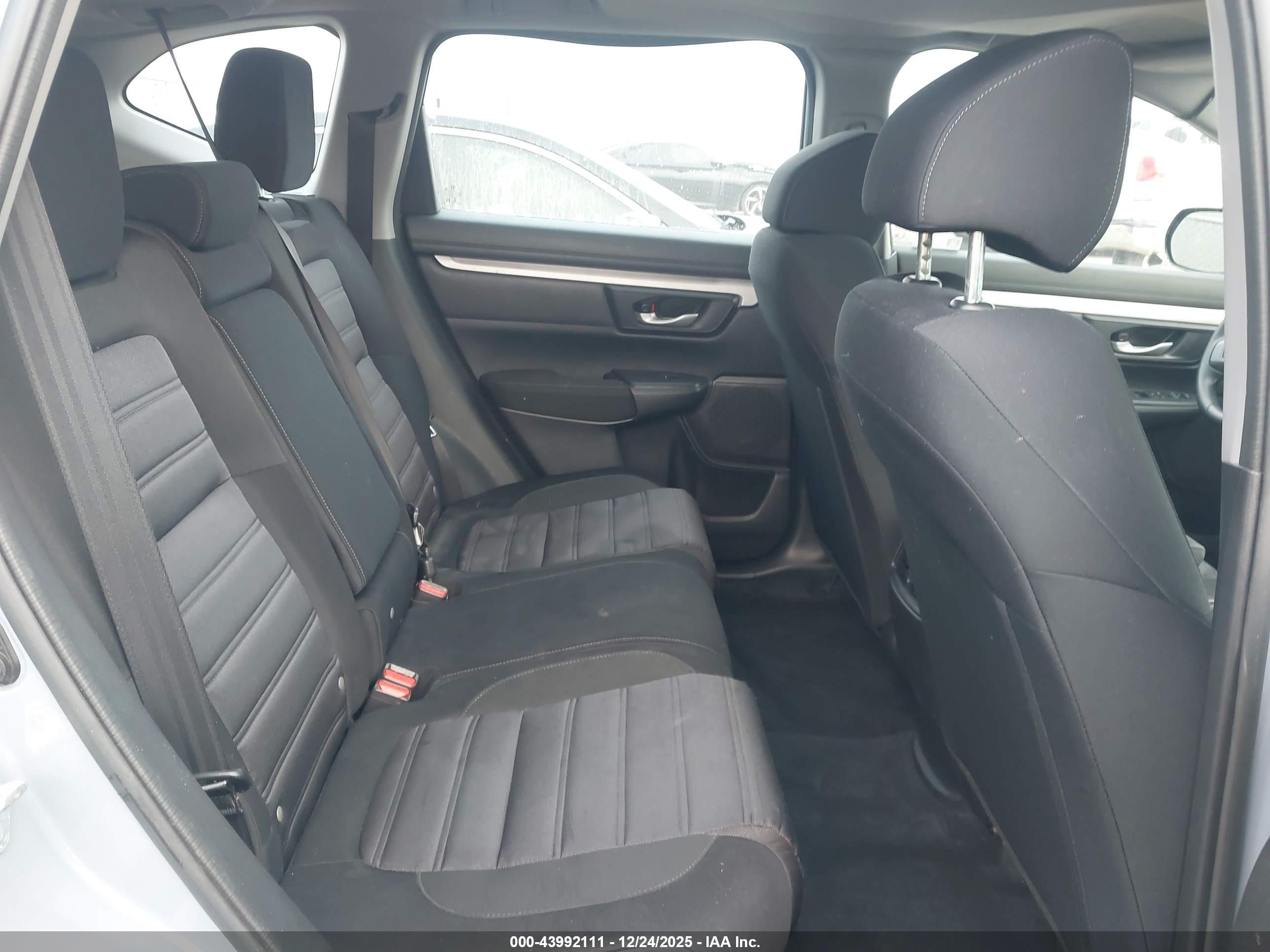 HONDA CR-V image 8