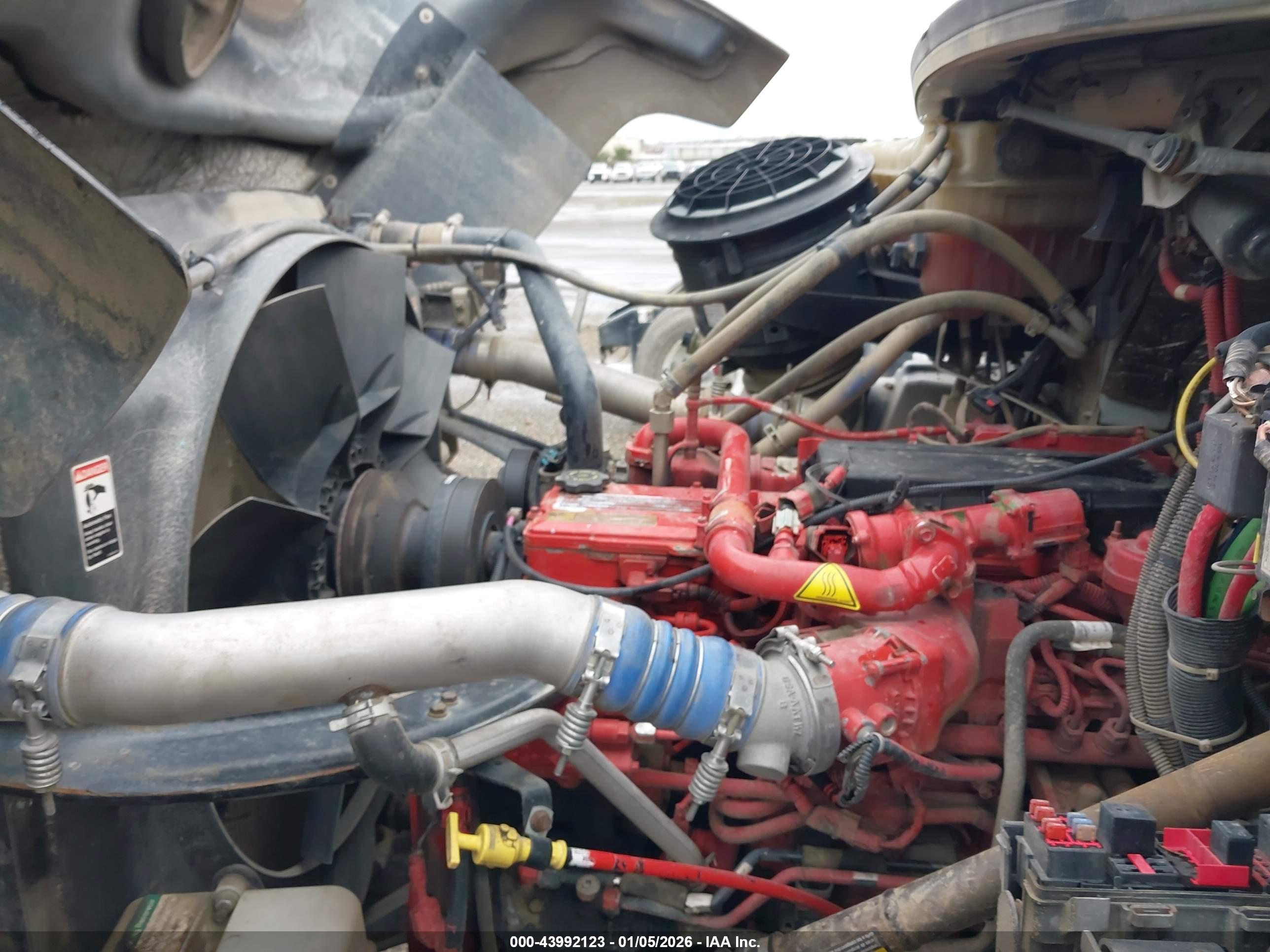 FREIGHTLINER 114SD image 10