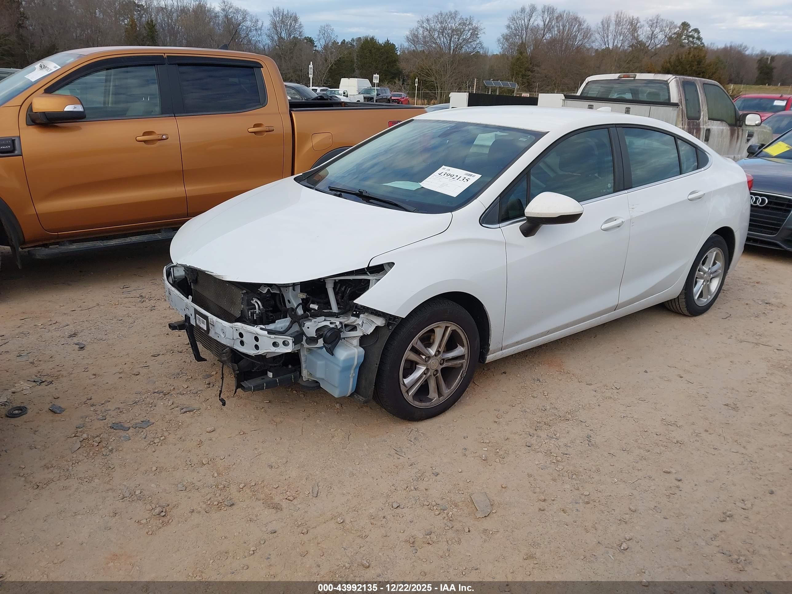 CHEVROLET CRUZE image 2