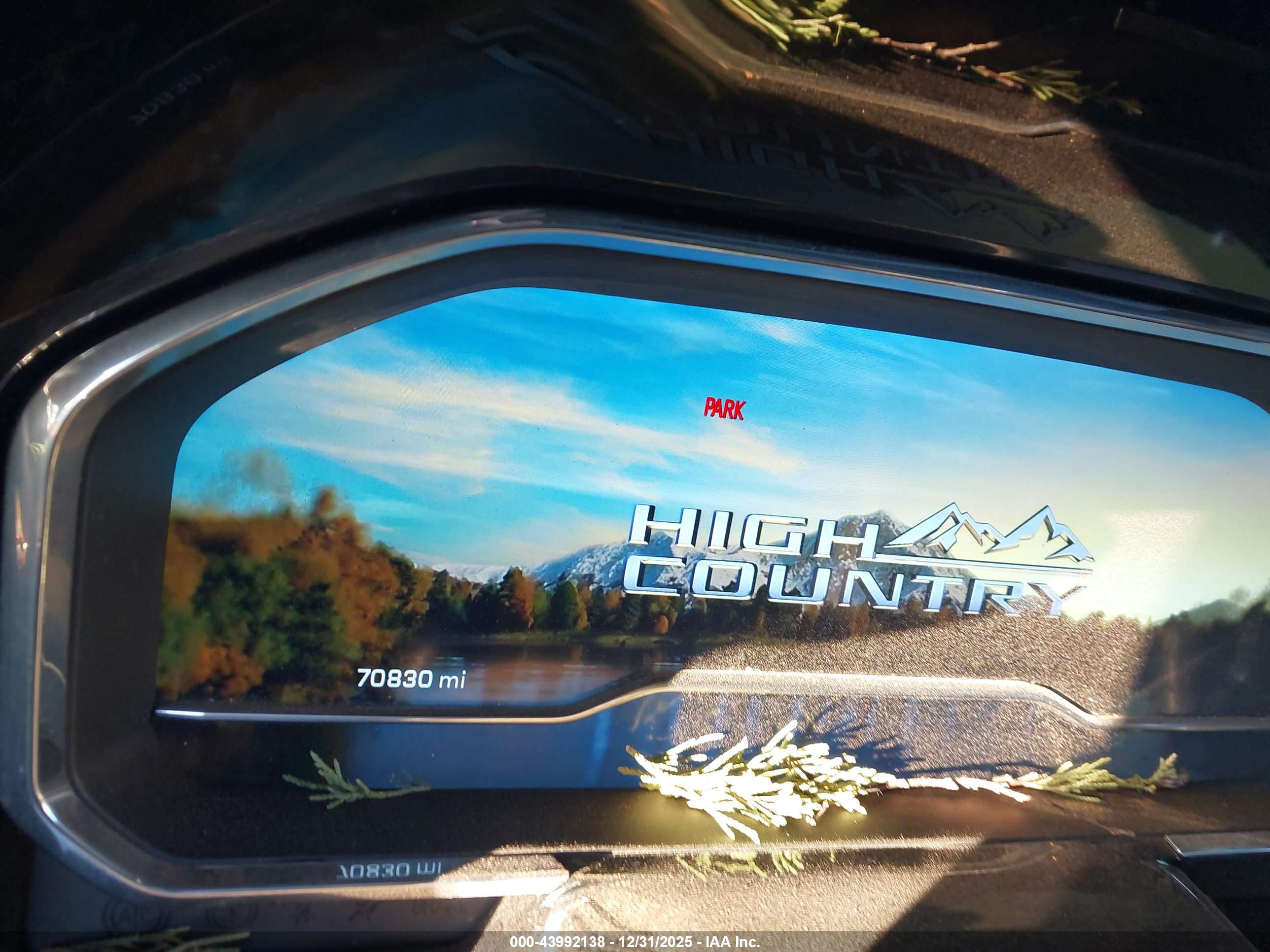 CHEVROLET SILVERADO image 7