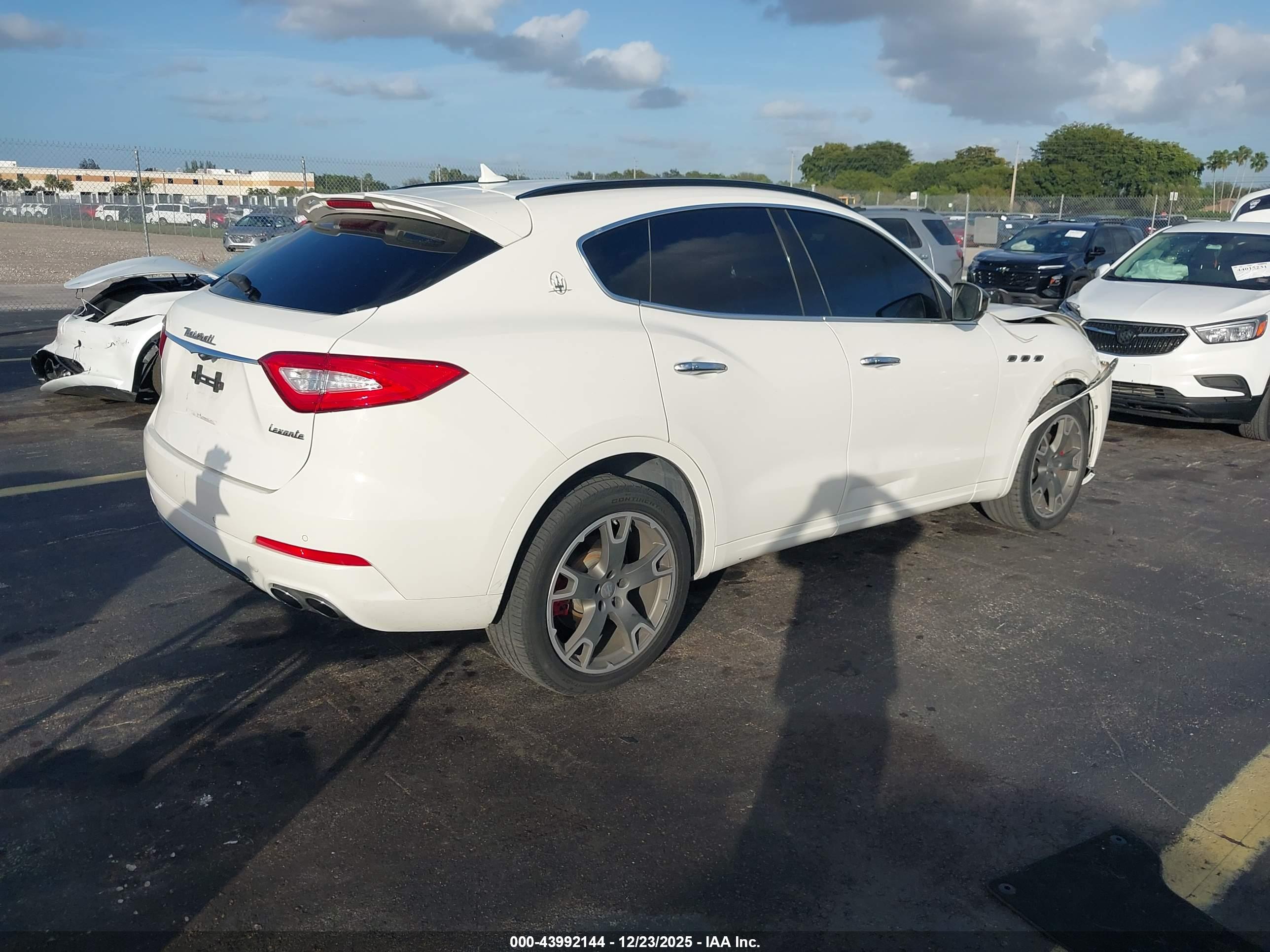 MASERATI LEVANTE image 4