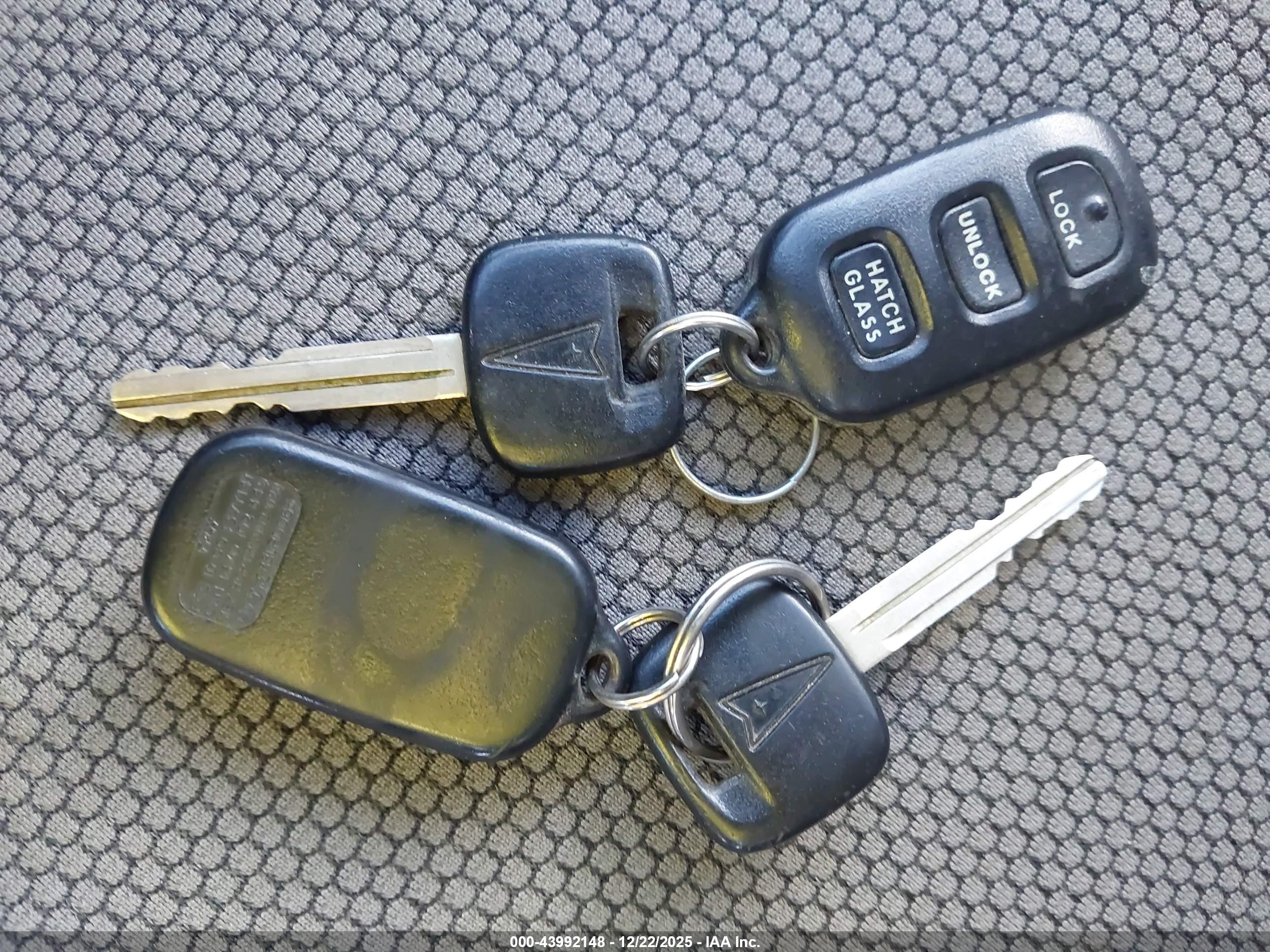 PONTIAC VIBE image 11