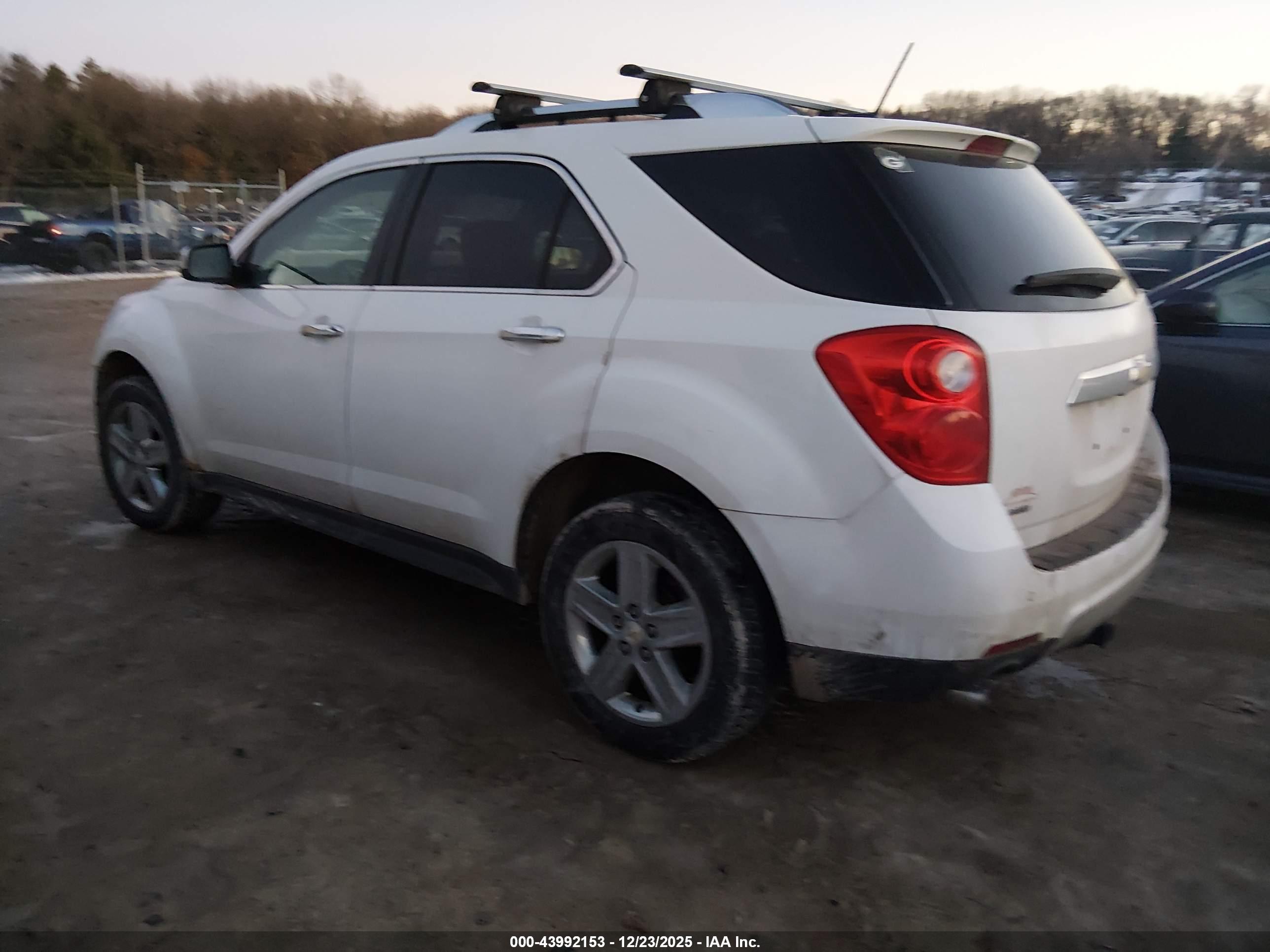 CHEVROLET EQUINOX image 3