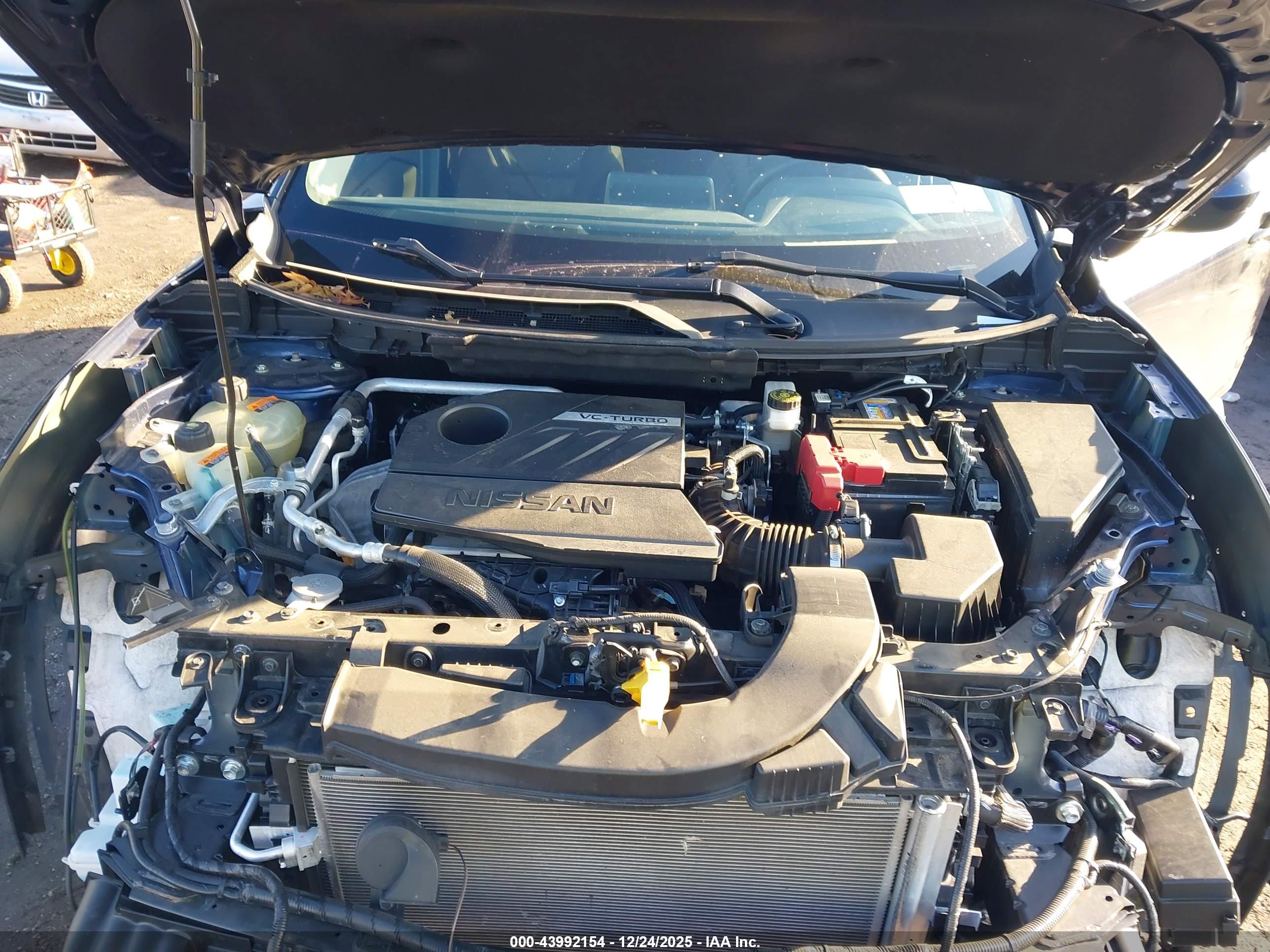 NISSAN ROGUE image 10