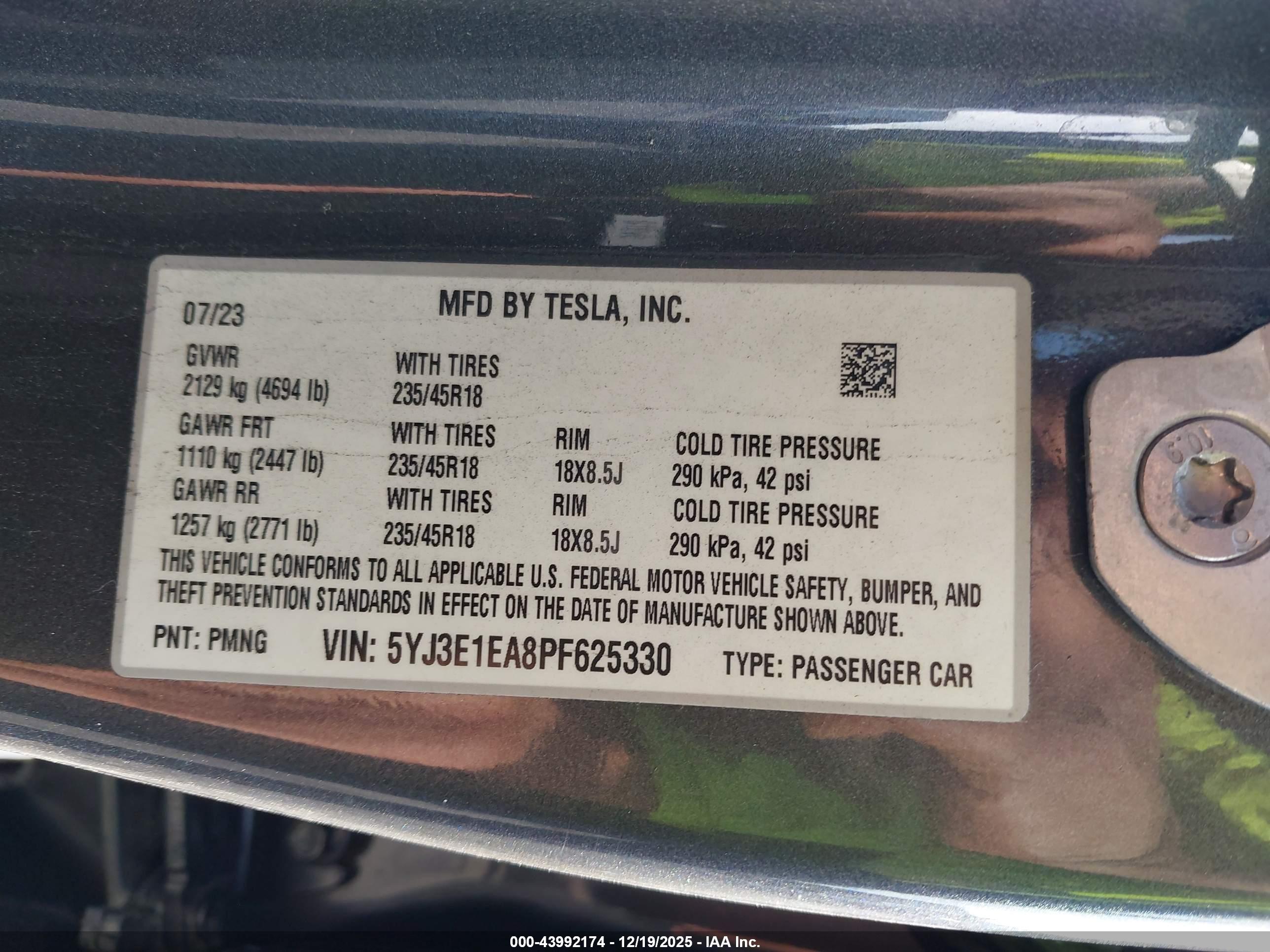 TESLA MODEL image 9