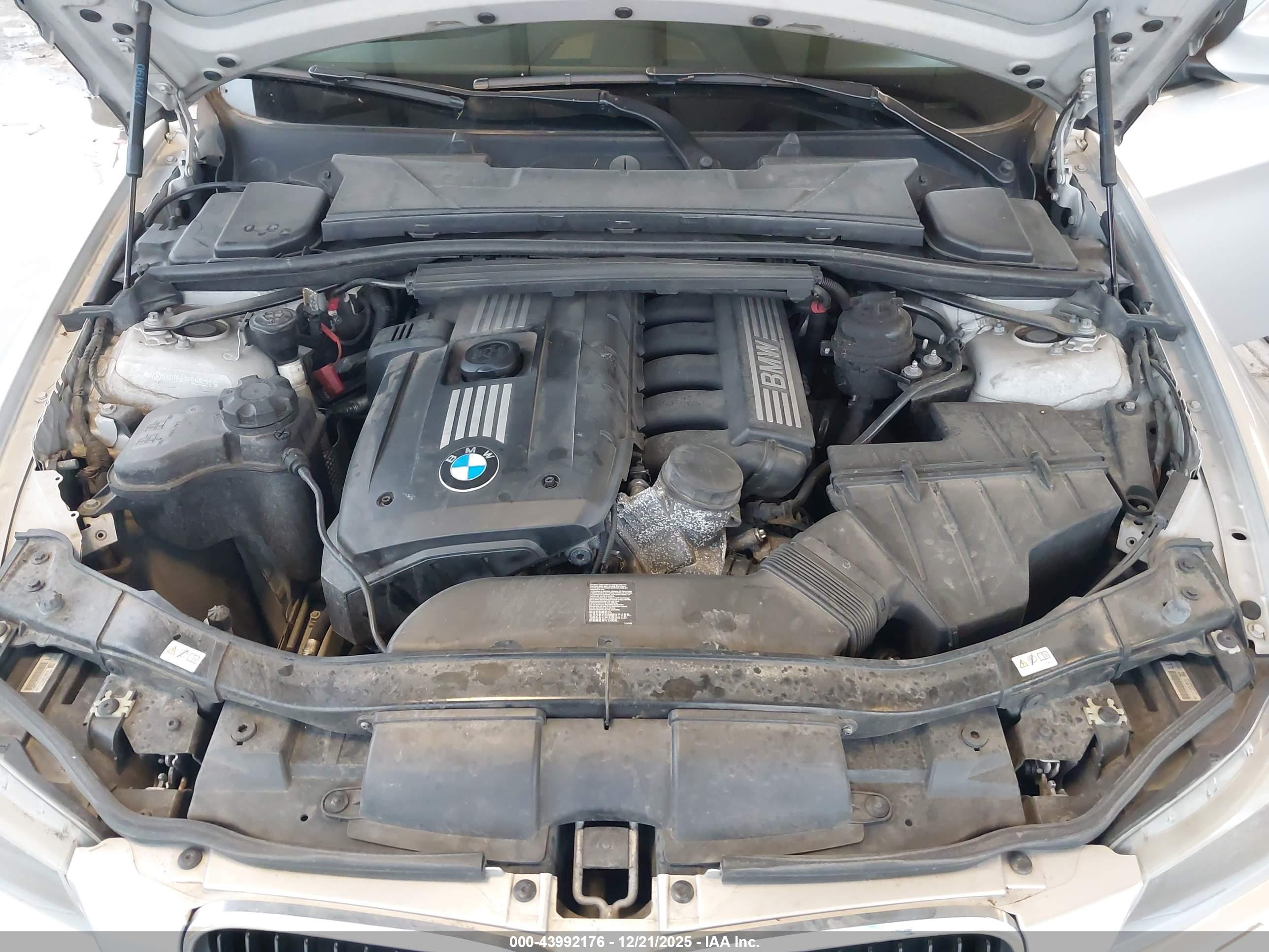 BMW 328I image 10