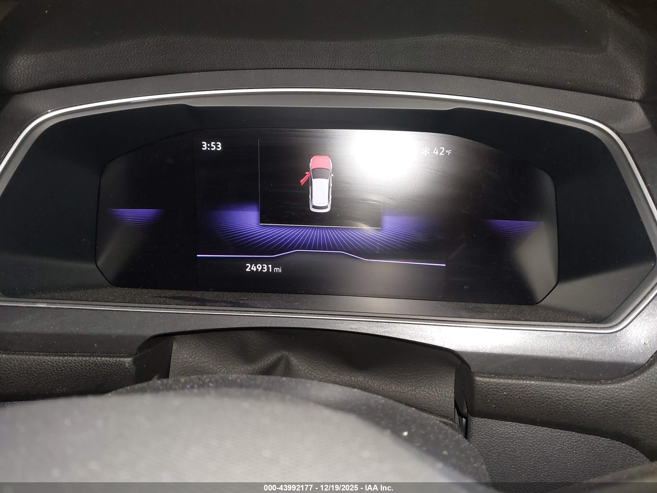VOLKSWAGEN TIGUAN image 7