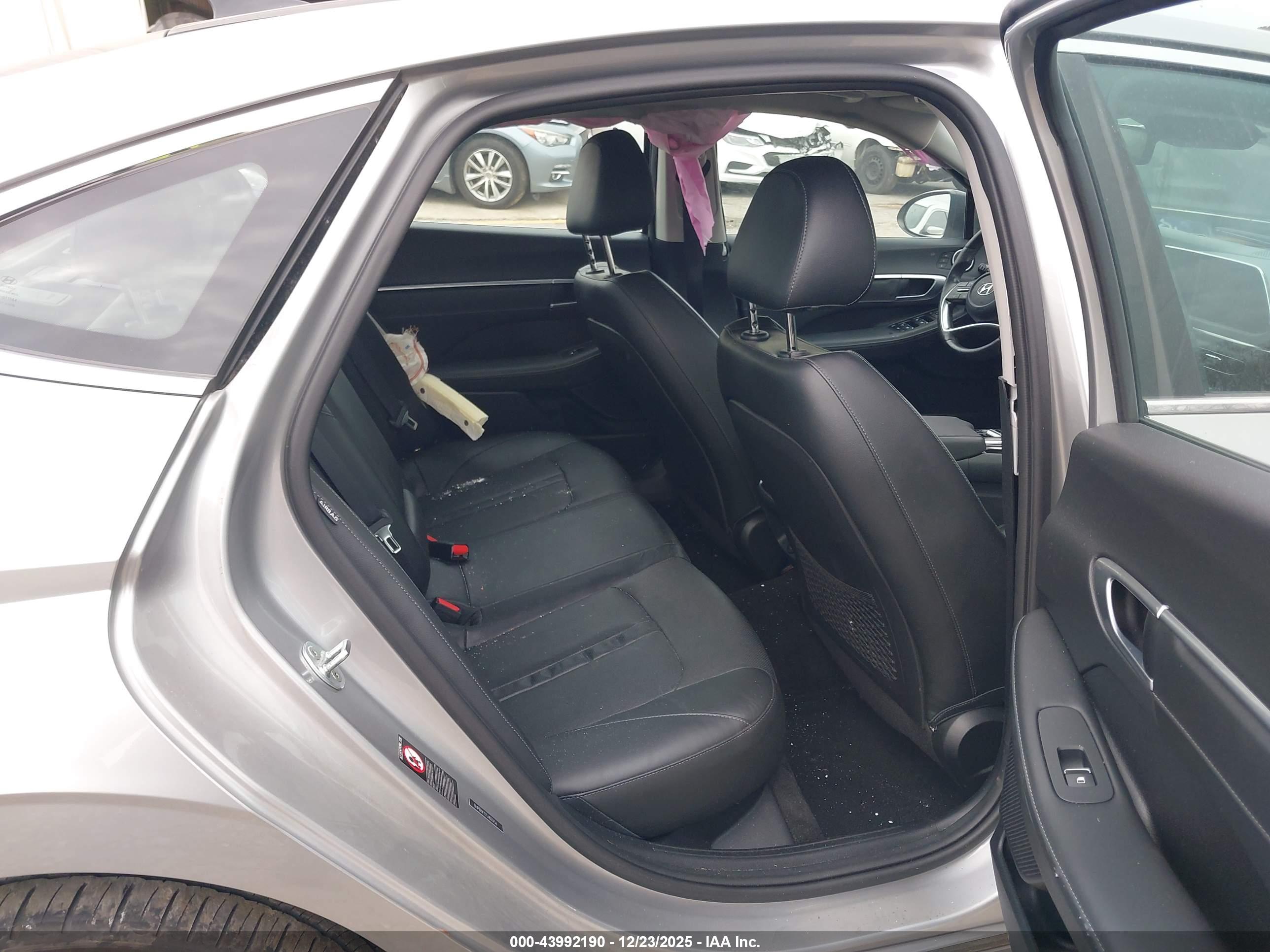 HYUNDAI SONATA image 8