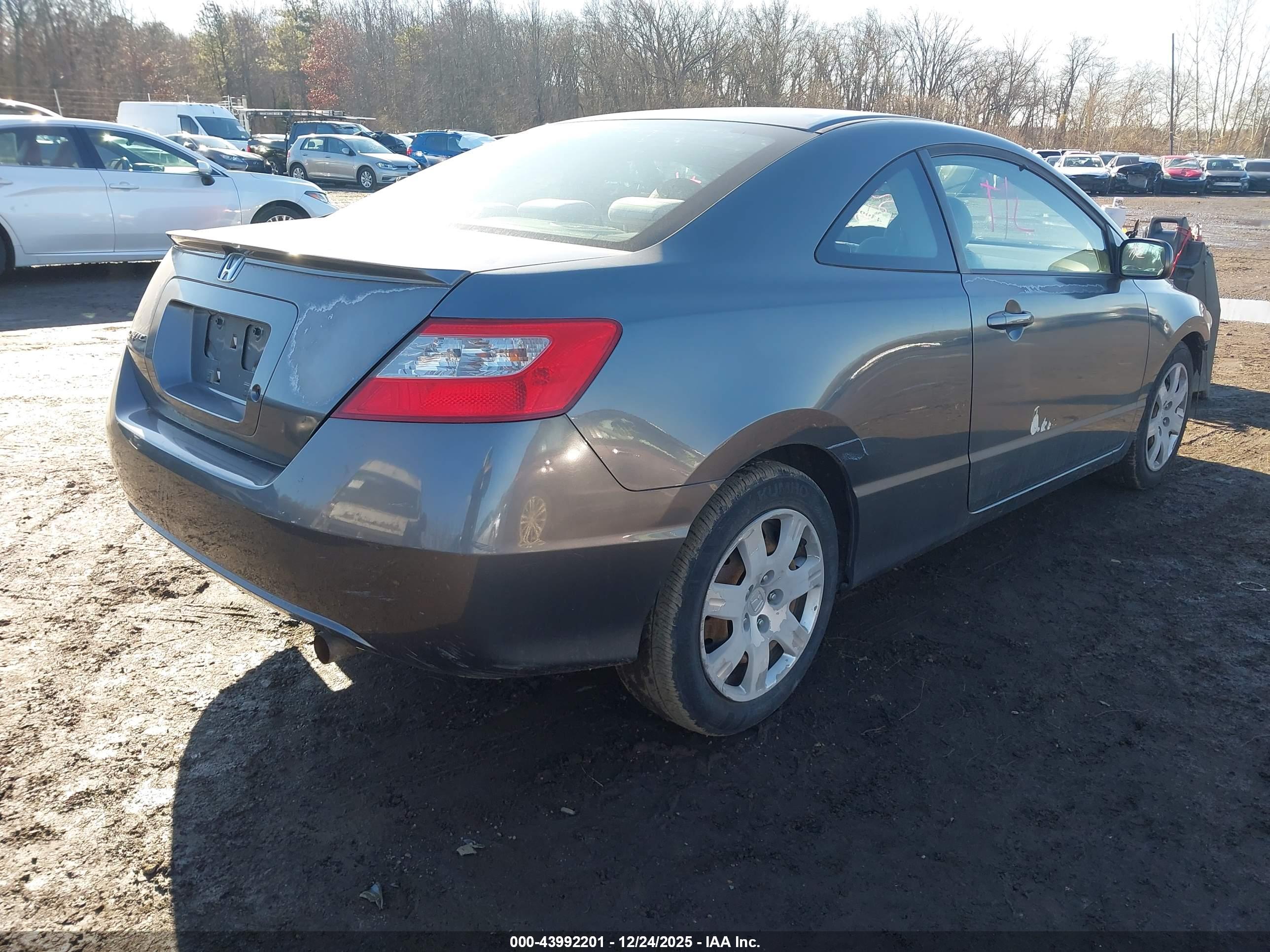 HONDA CIVIC image 4