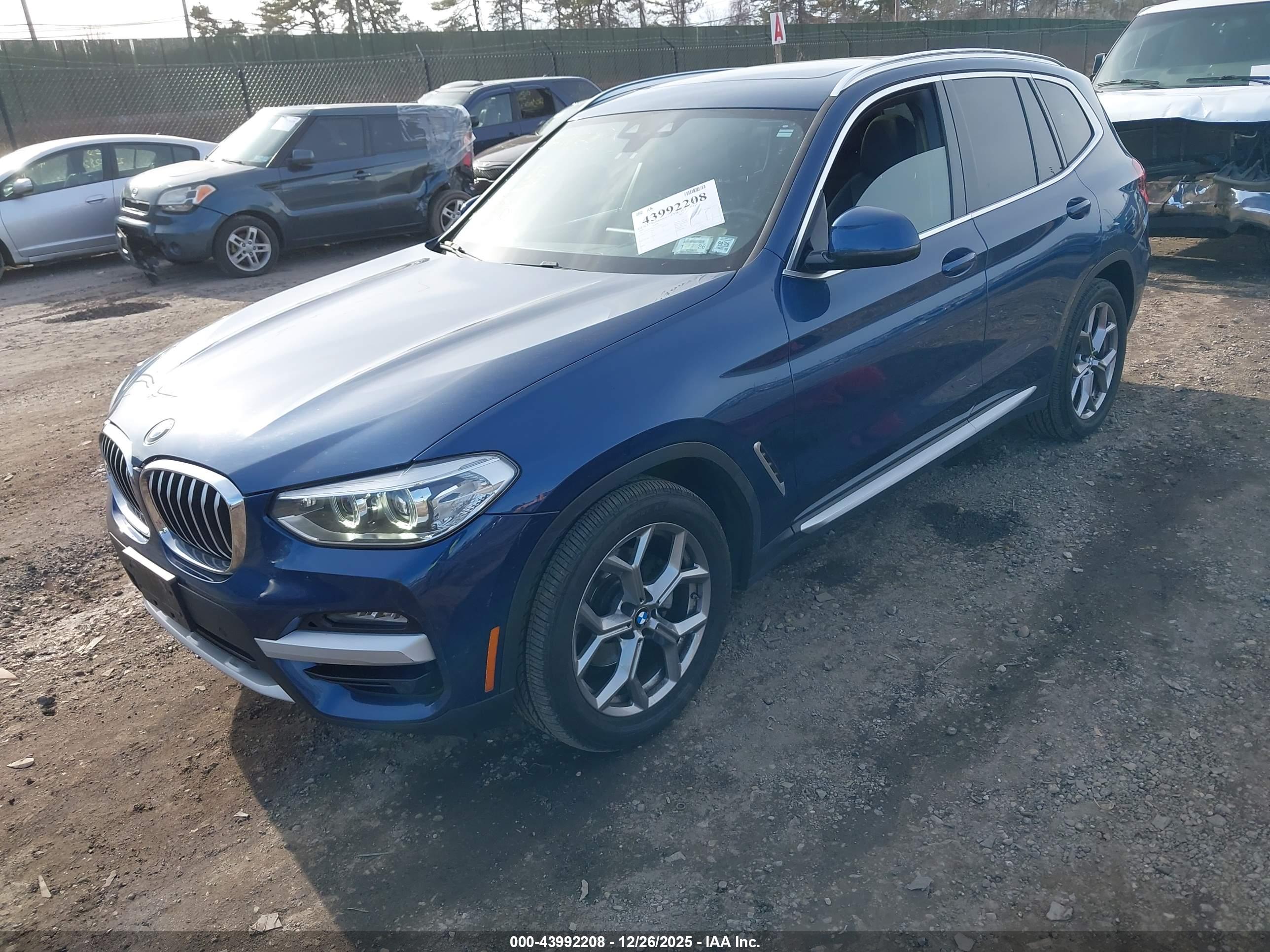 BMW X3 image 2