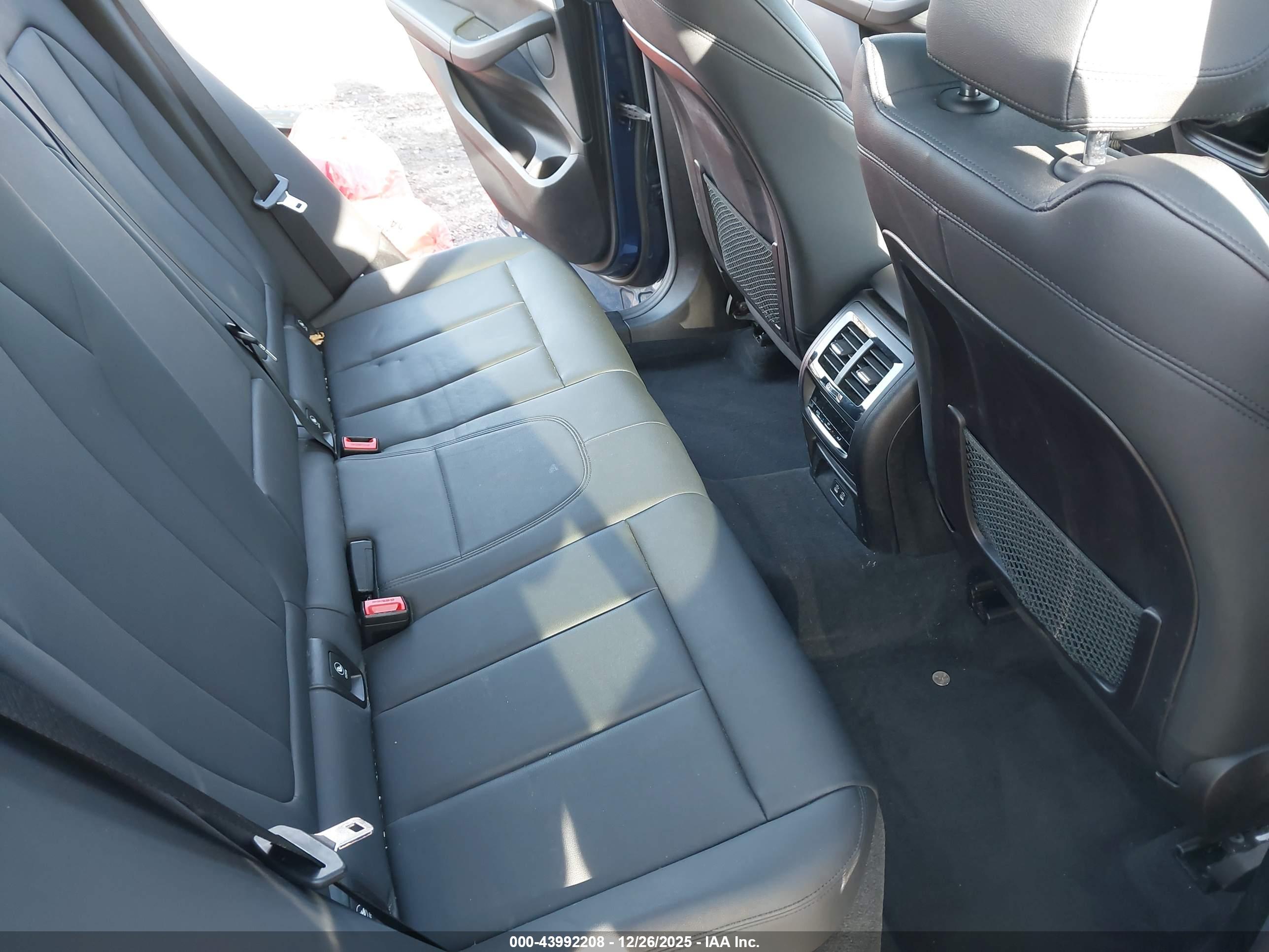 BMW X3 image 8