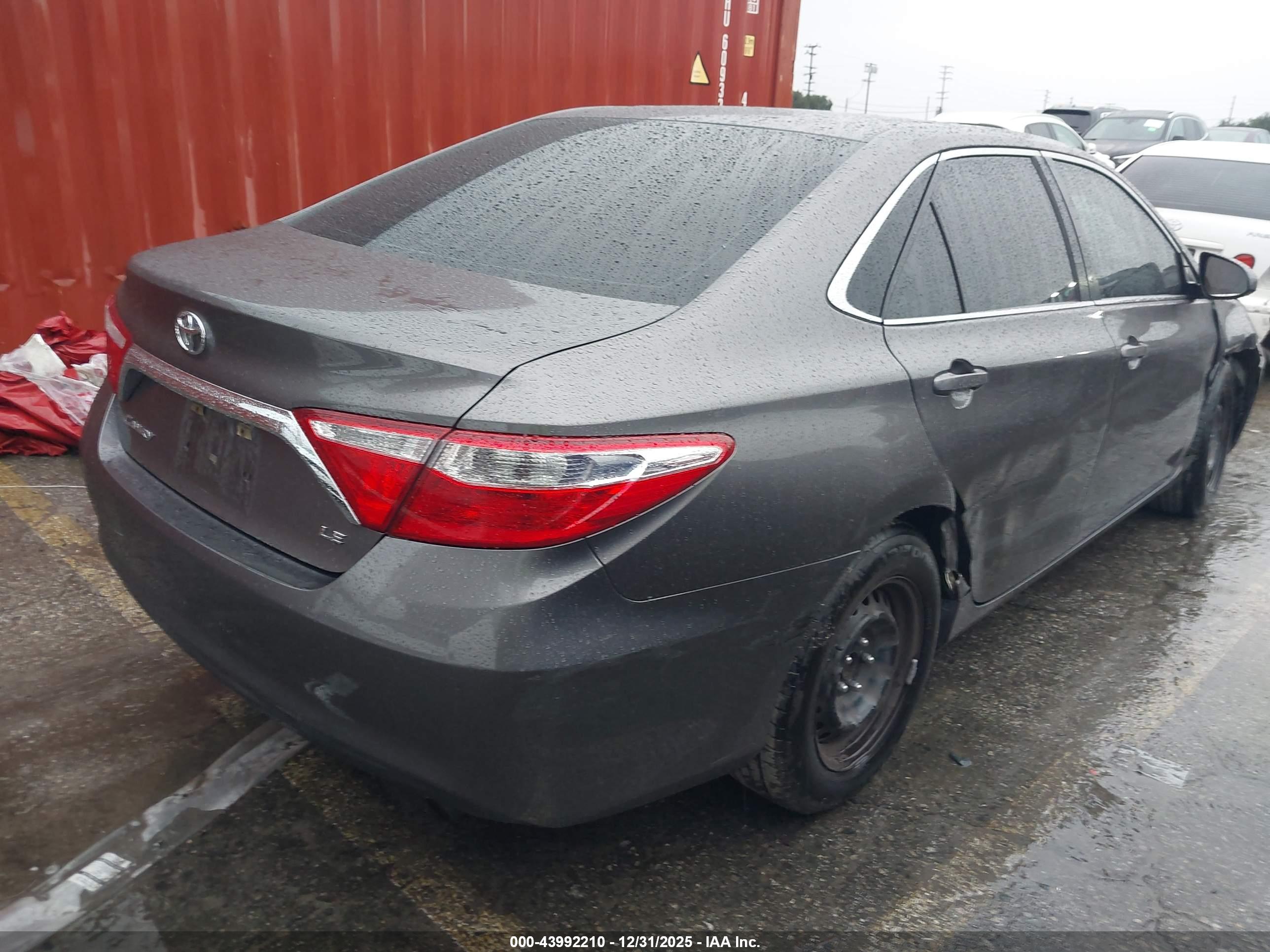 TOYOTA CAMRY image 4