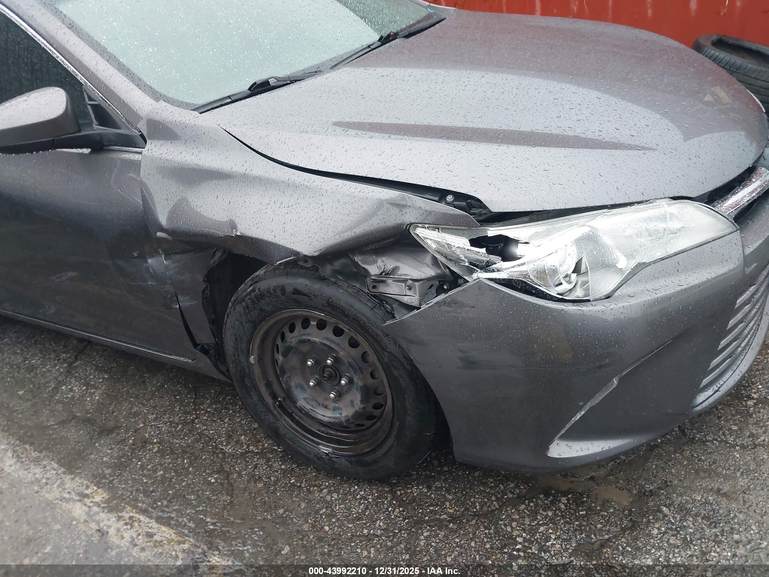TOYOTA CAMRY image 6