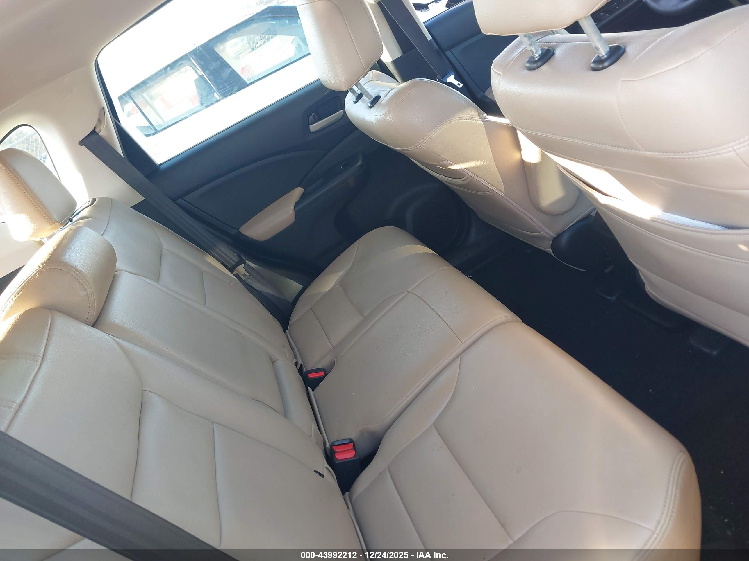 HONDA CR-V image 8