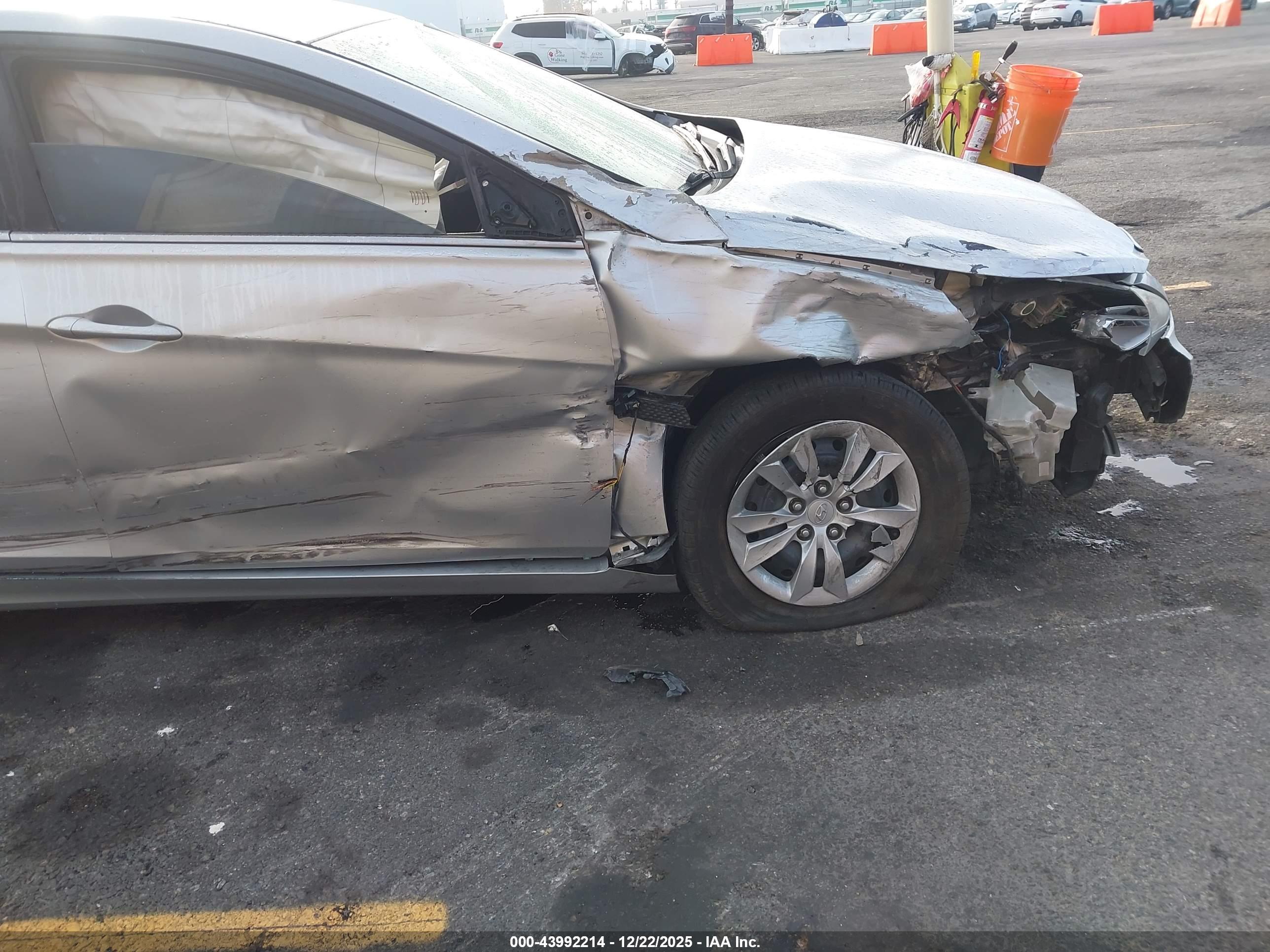 HYUNDAI SONATA image 6
