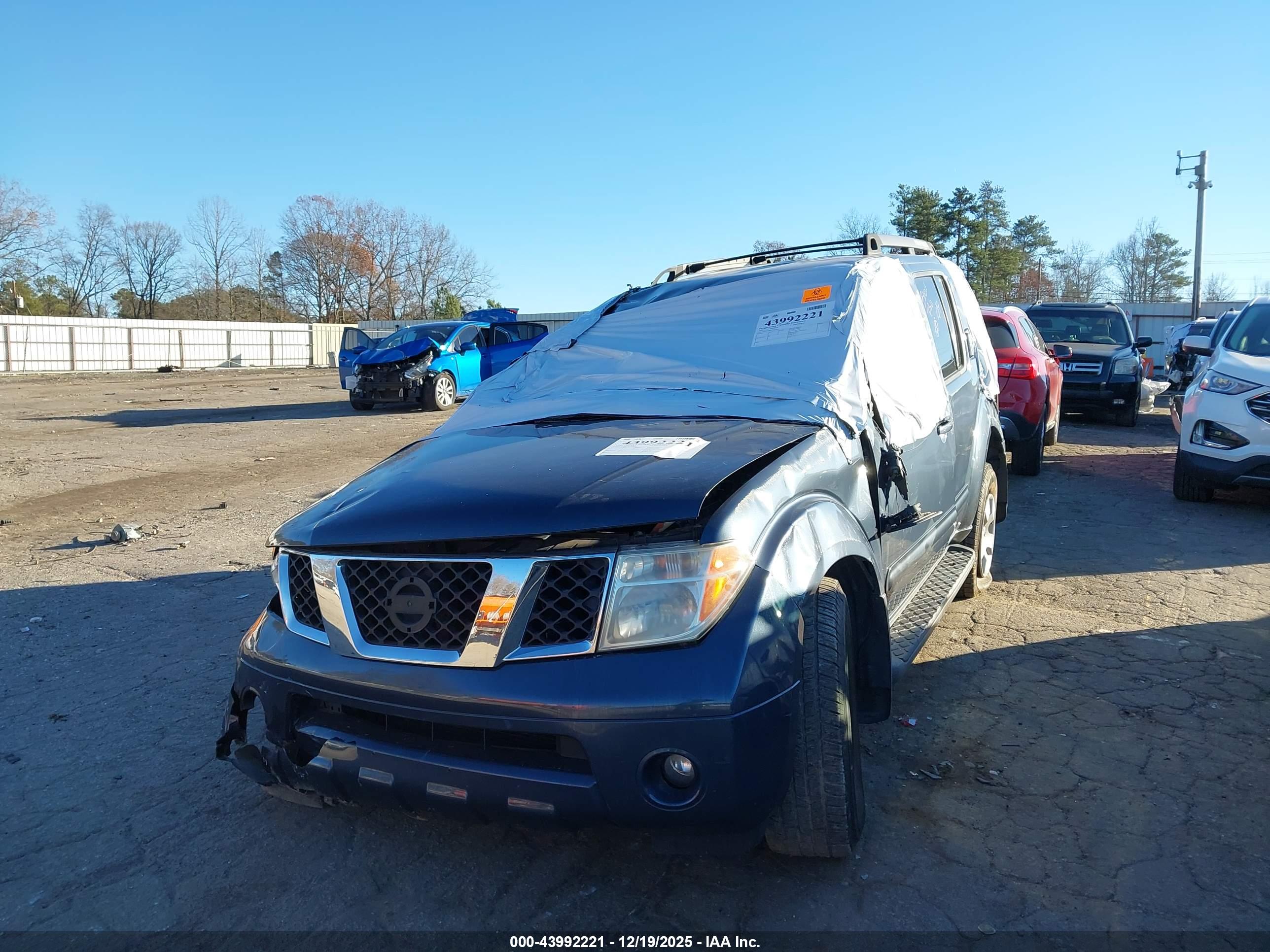 NISSAN PATHFINDER image 2