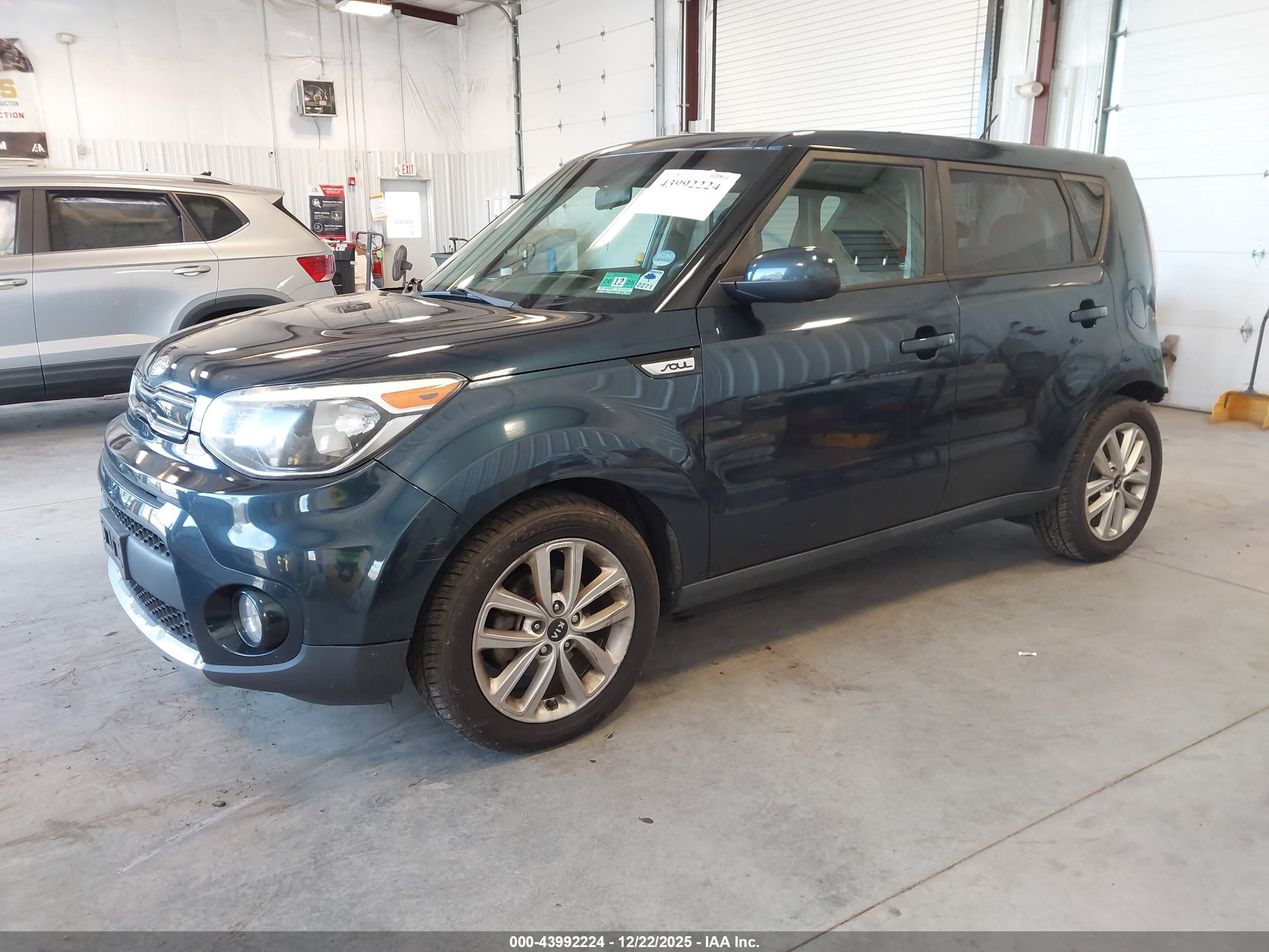 KIA SOUL image 2