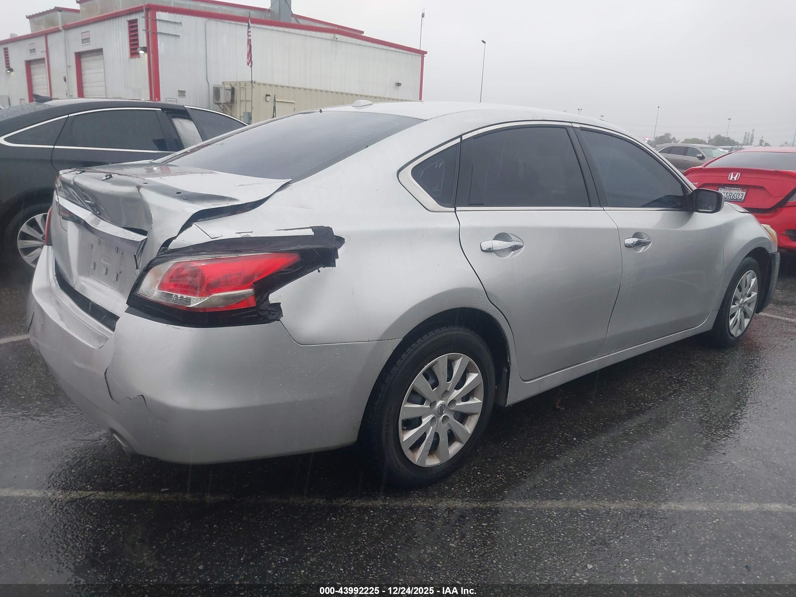 NISSAN ALTIMA image 4