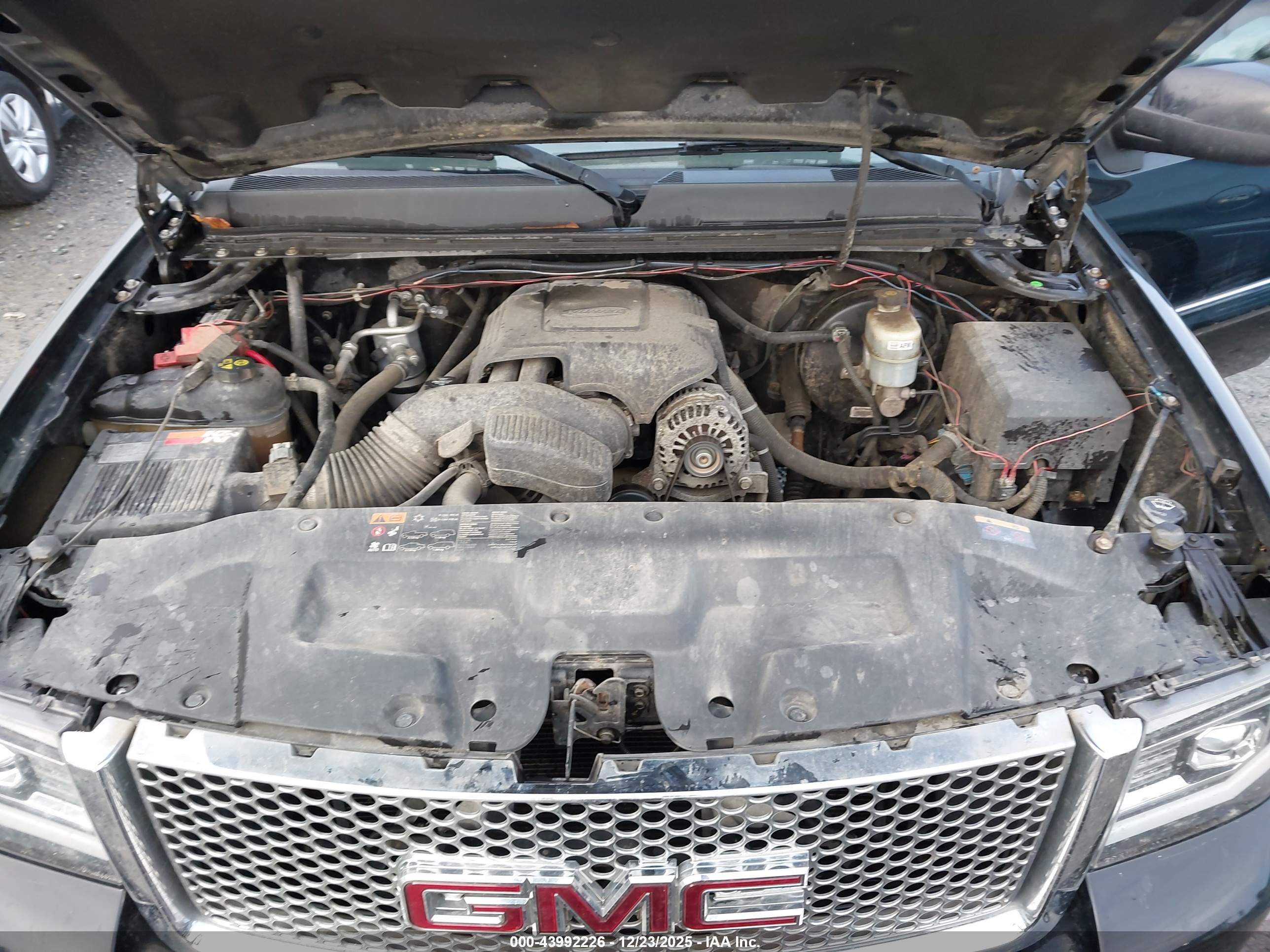 GMC SIERRA image 10