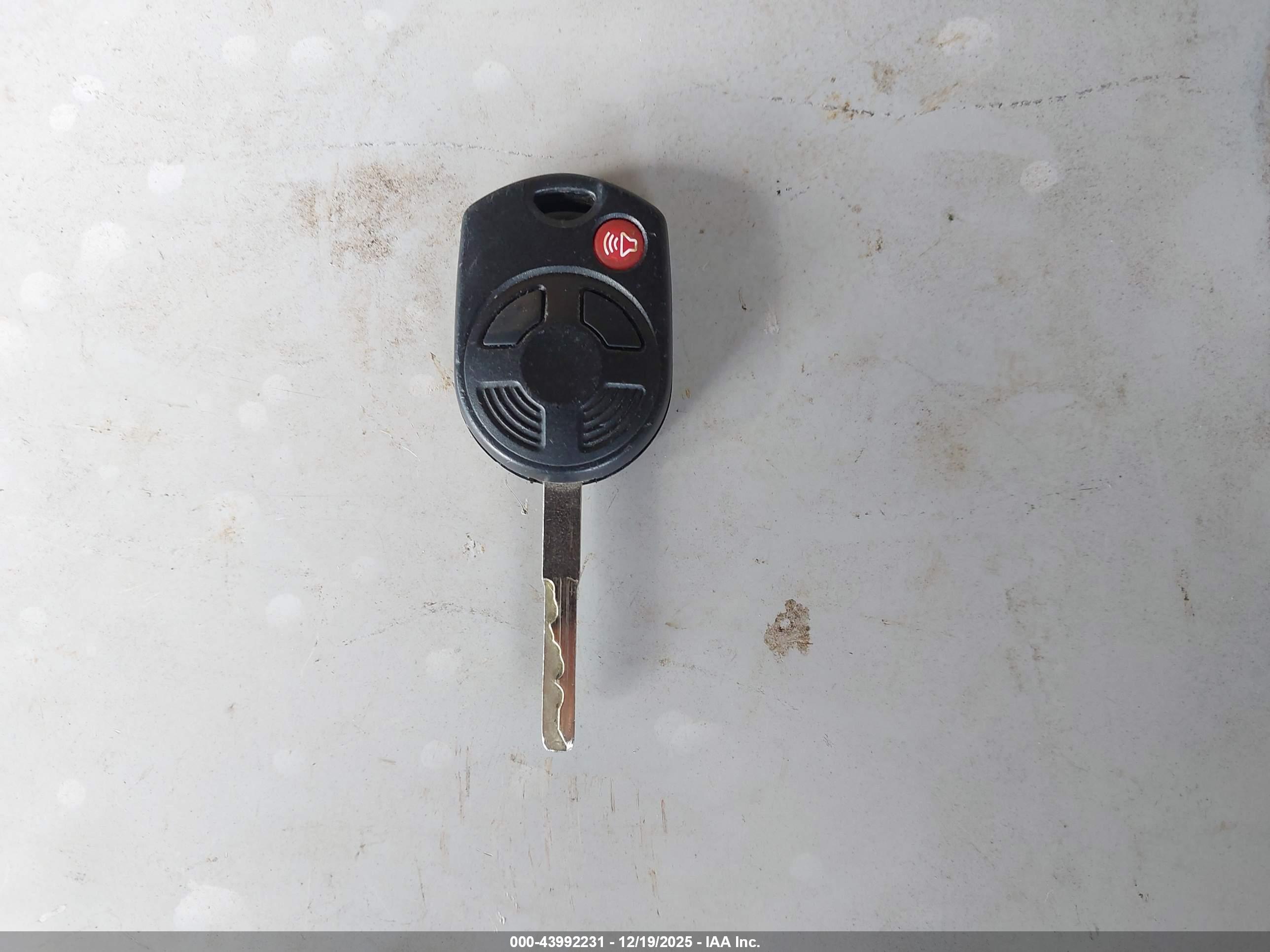 FORD ESCAPE image 11
