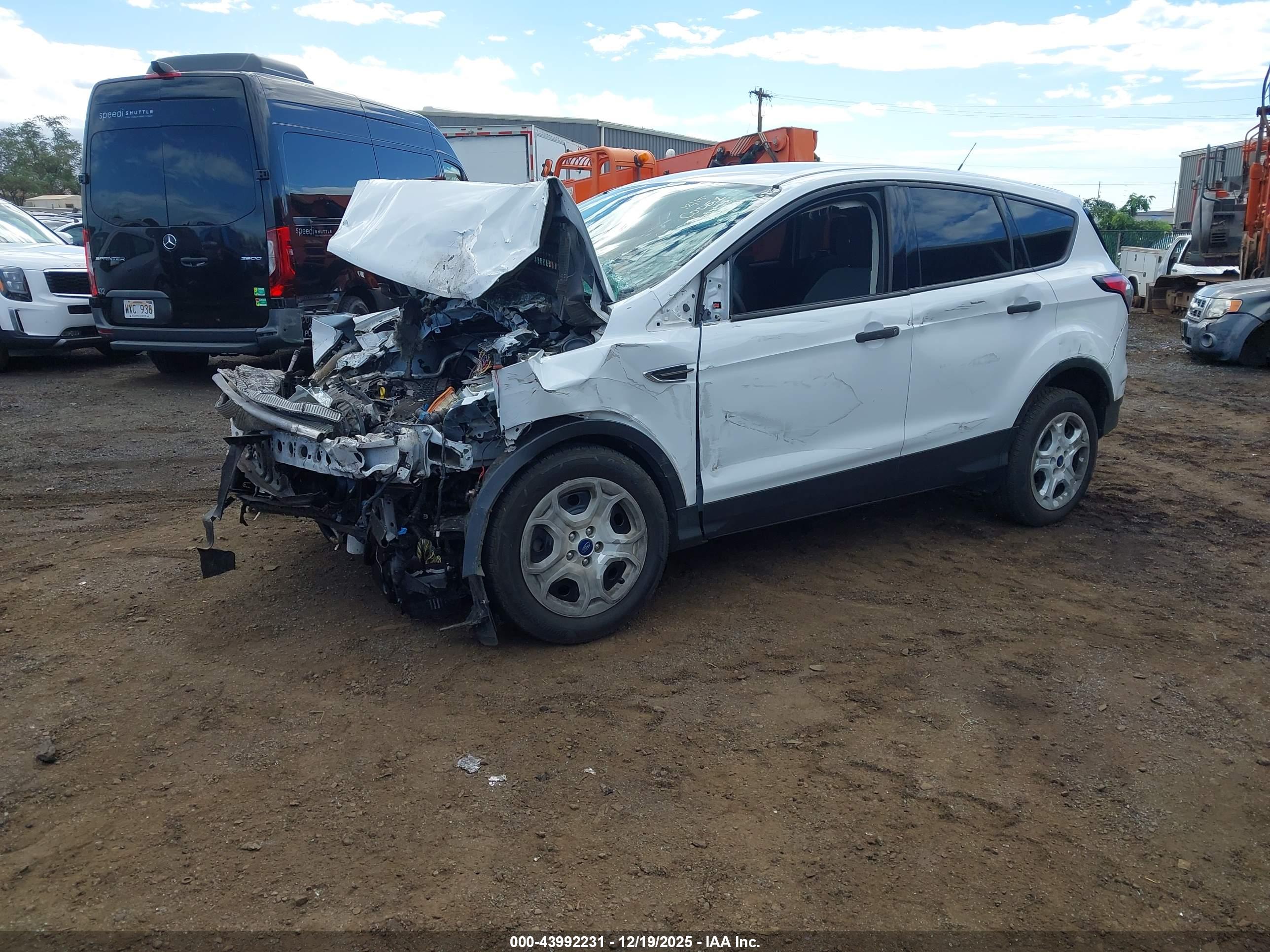 FORD ESCAPE image 2