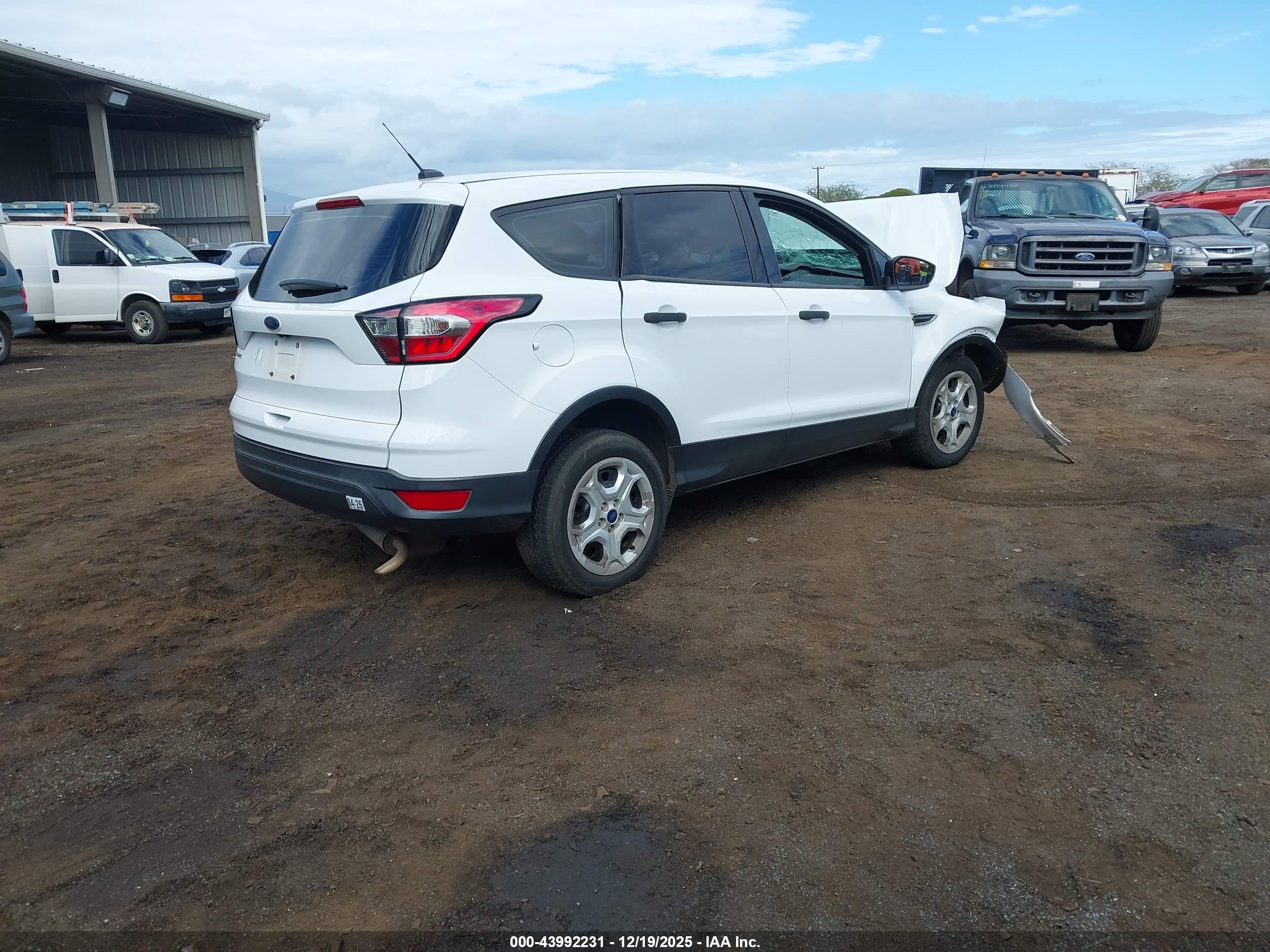 FORD ESCAPE image 4