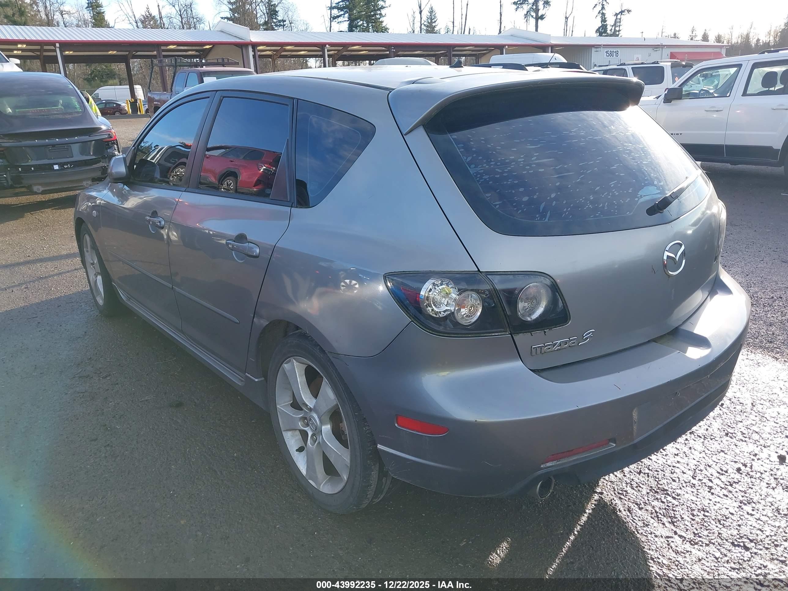 MAZDA MAZDA3 image 3