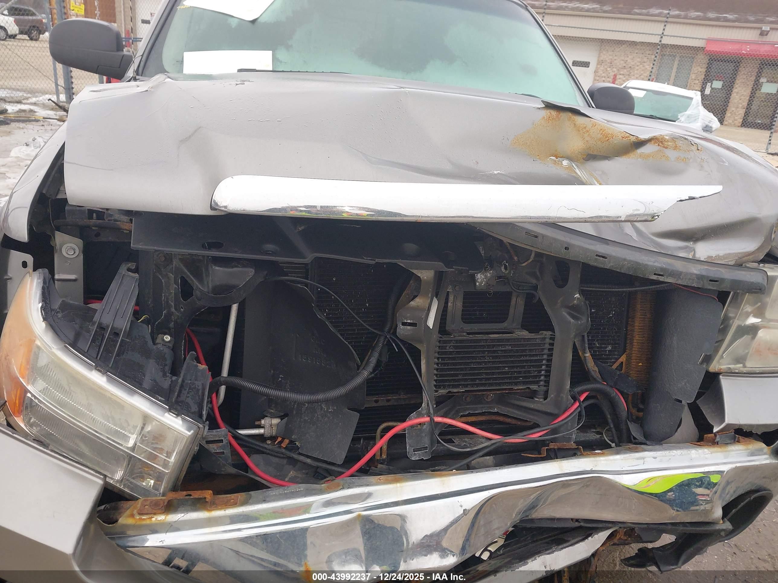 GMC SIERRA image 6