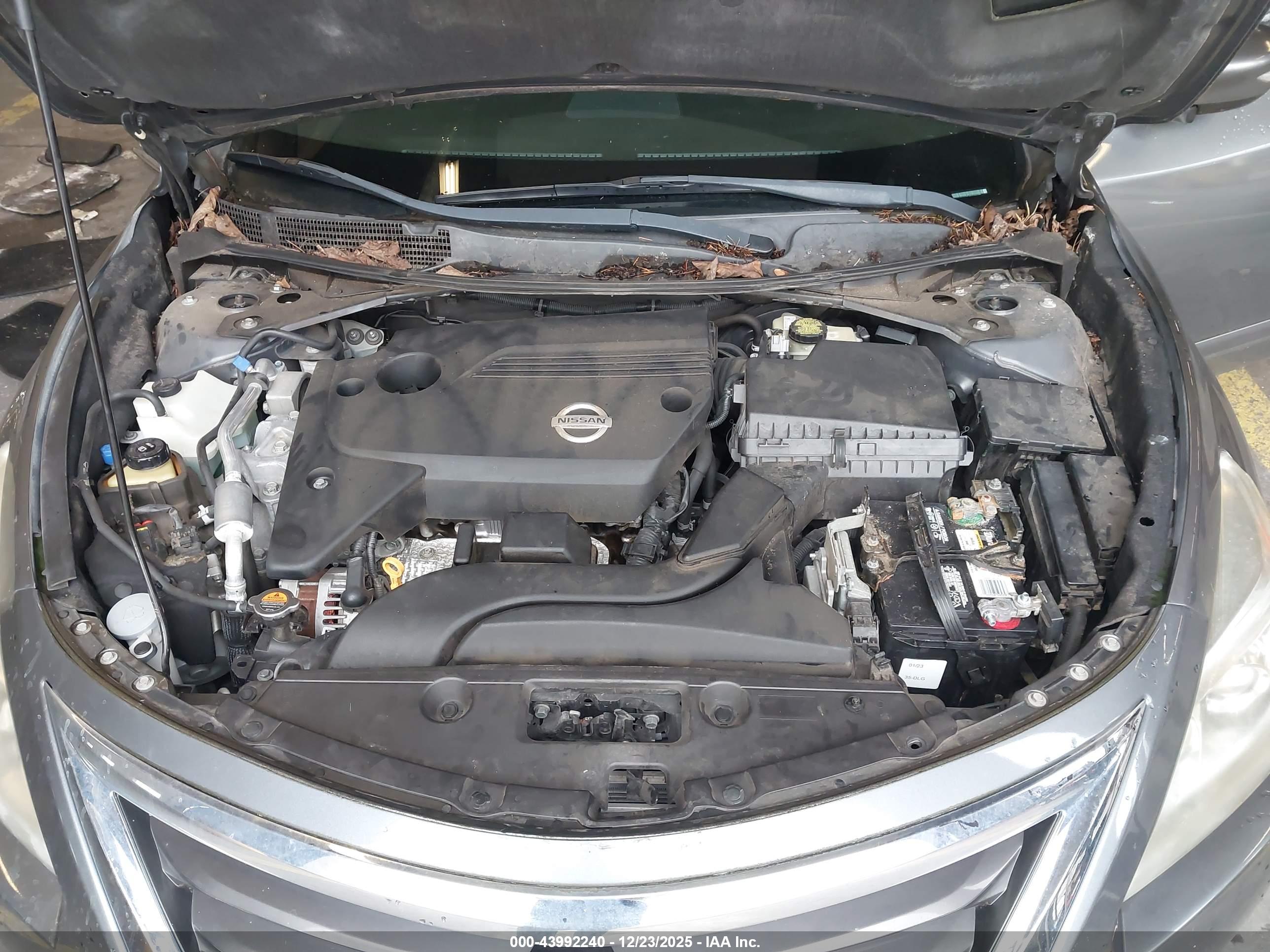 NISSAN ALTIMA image 10