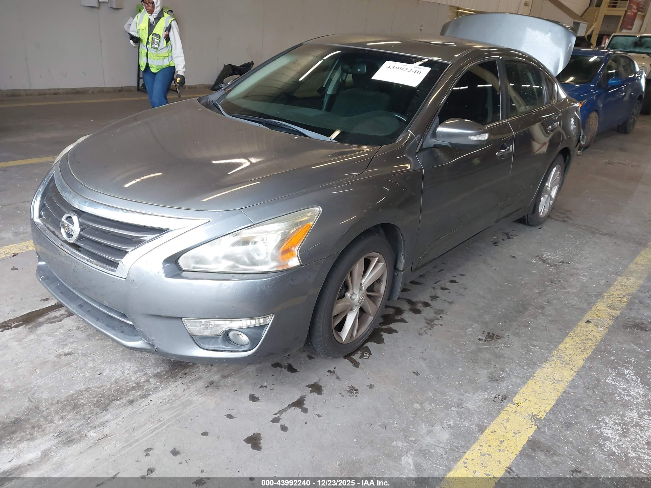 NISSAN ALTIMA image 2